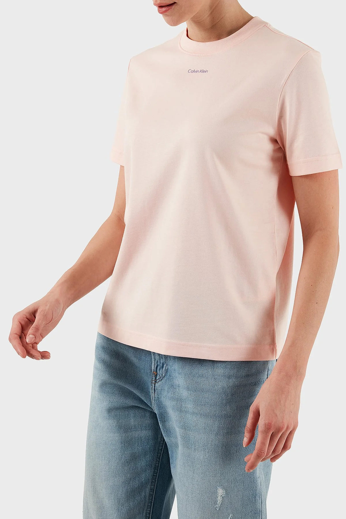 Calvin Klein Pamuklu Regular Fit Bisiklet Yaka Logolu LV147C857GVI7 Bayan T Shirt LV147C857G VI7 AÇIK PEMBE - 6