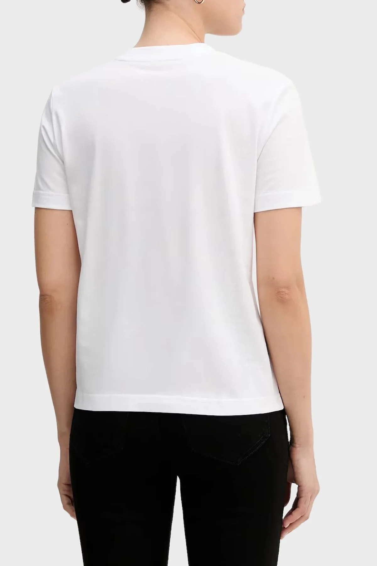 Calvin Klein Pamuklu Regular Fit Bisiklet Yaka Logolu LV147C857GYAA Bayan T Shirt LV147C857G YAA BEYAZ - 3