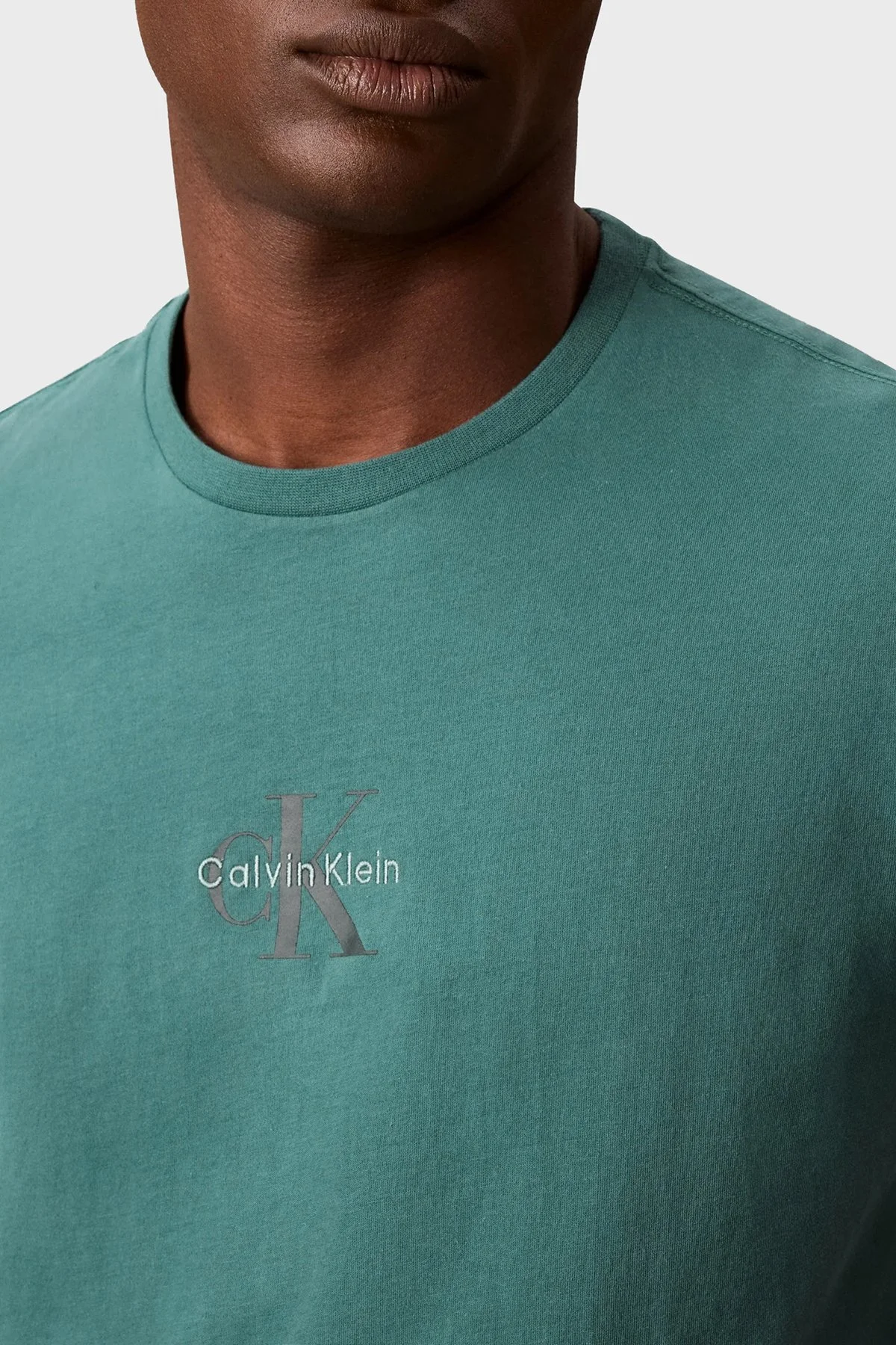 Calvin Klein Pamuklu Regular Fit Bisiklet Yaka LV04RB866G8ZU Erkek T Shirt LV04RB866G 8ZU Petrol - 4