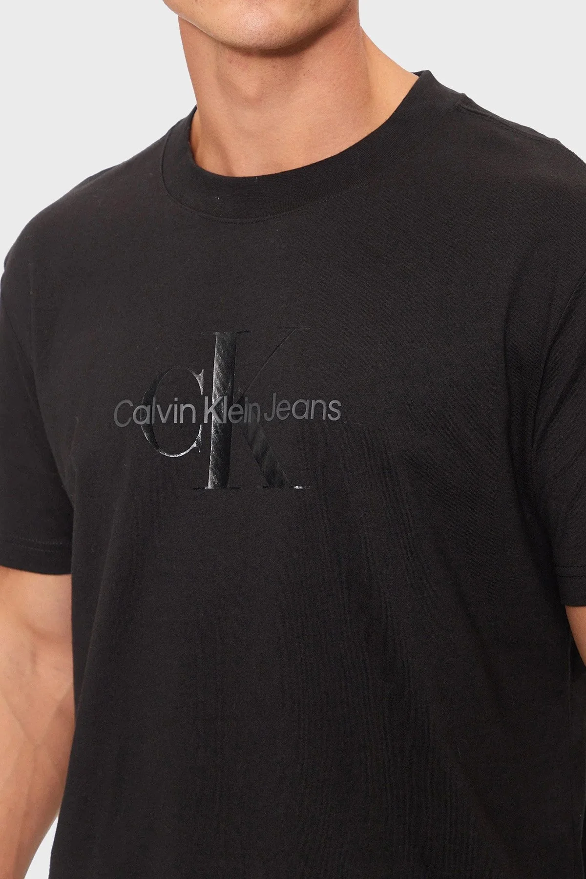 Calvin Klein Pamuklu Regular Fit Bisiklet Yaka Parlak Logolu J30J327109BEH Erkek T Shirt J30J327109 BEH SİYAH - 9