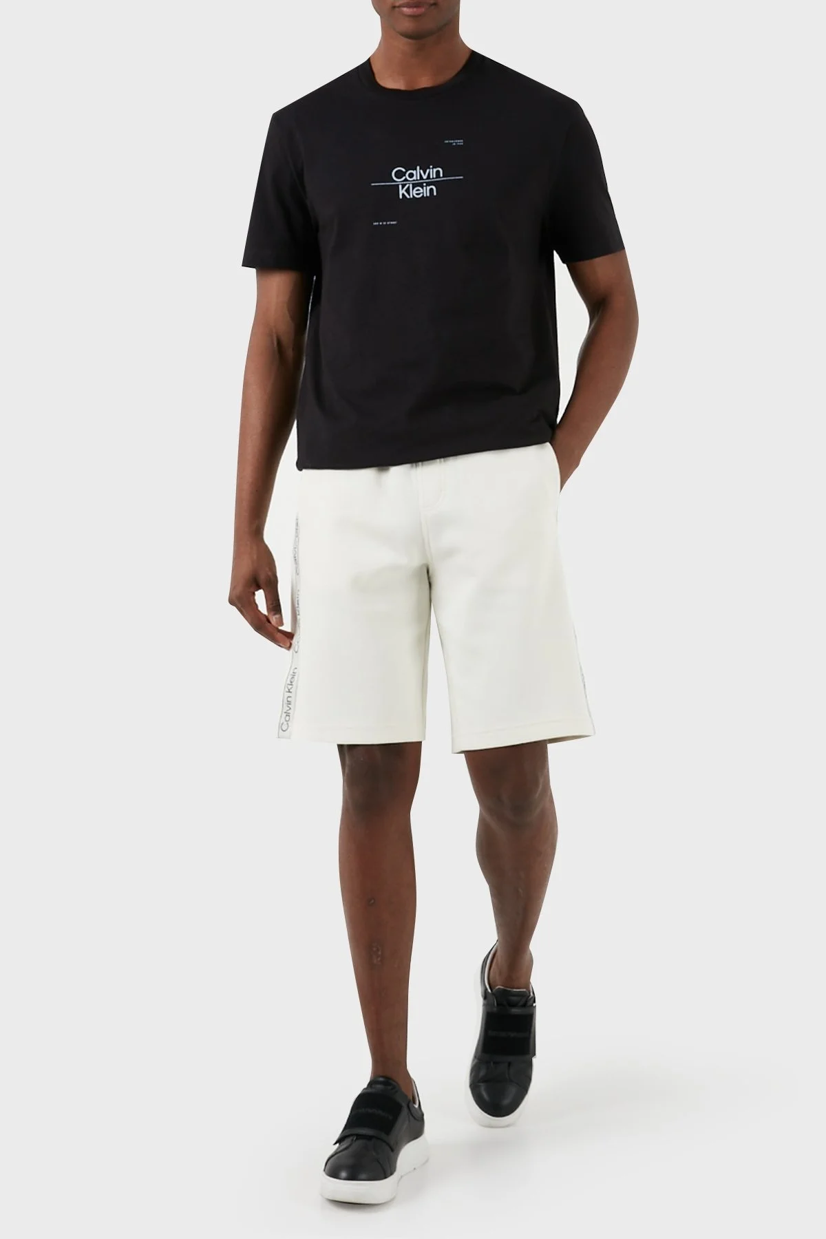 Calvin Klein Pamuklu Regular Fit Cepli K10K112964CGA Erkek Short K10K112964 CGA EKRU - 4