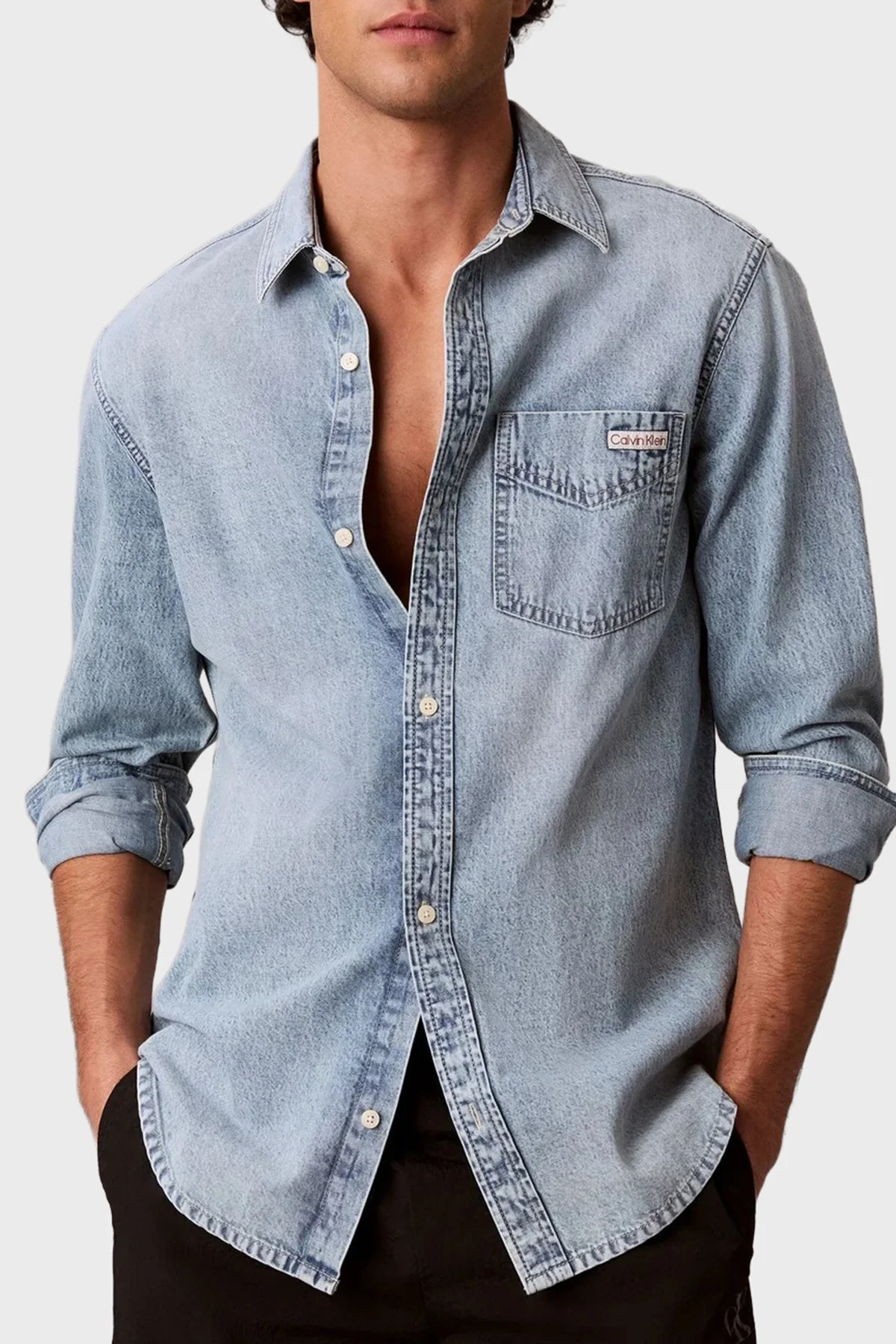 Calvin Klein Pamuklu Regular Fit Göğüs Cepli Kot LV04RG908G3Y7 Erkek Gömlek LV04RG908G 3Y7 Açık mavi - 1