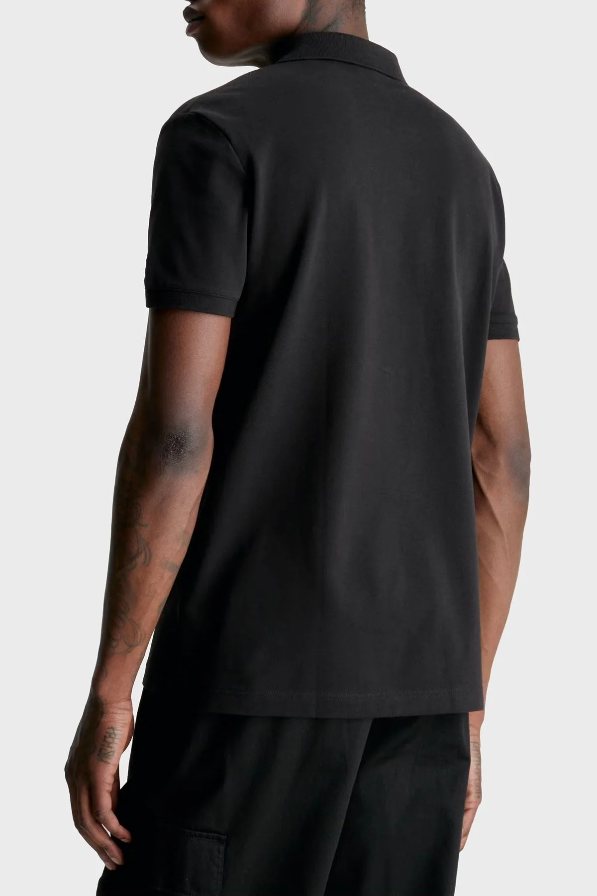 Calvin Klein Pamuklu Regular Fit J30J323395BEH Erkek Polo Yaka T Shirt J30J323395 BEH SİYAH - 2