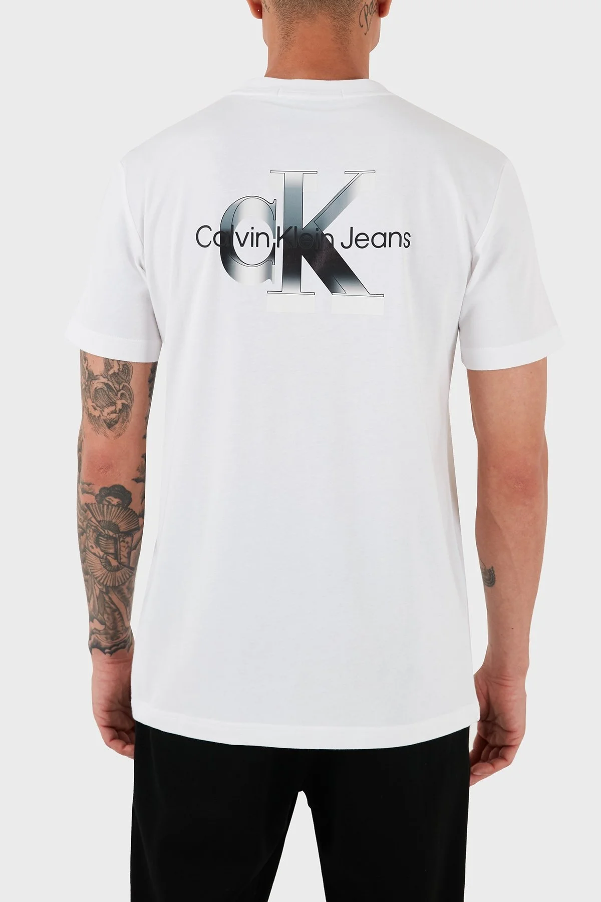 Calvin Klein Pamuklu Regular Fit J30J325683YAF Erkek T Shirt J30J325683 YAF BEYAZ - 6