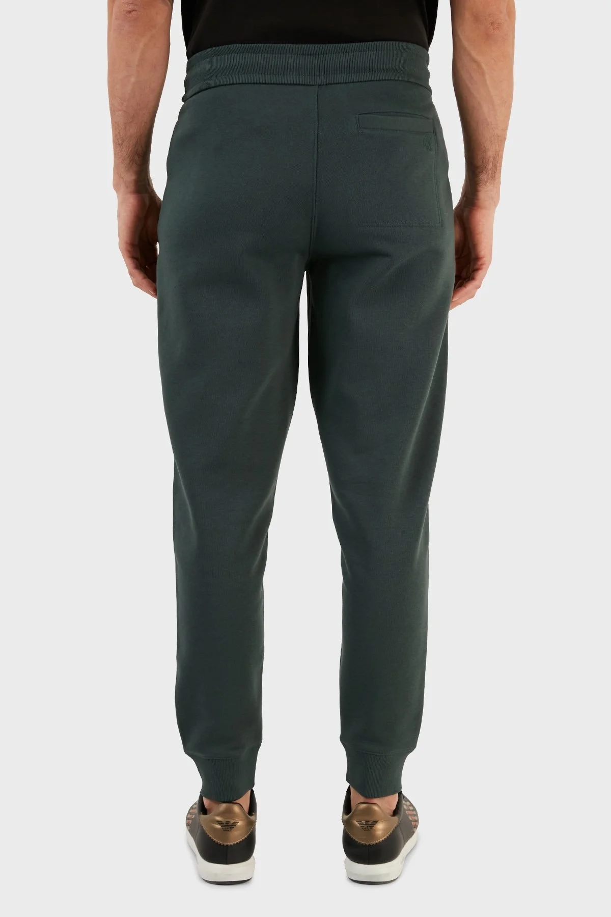 Calvin Klein Pamuklu Regular Fit Jogger Spor Erkek Pantolon J30J320899 L7E HAKİ - 5