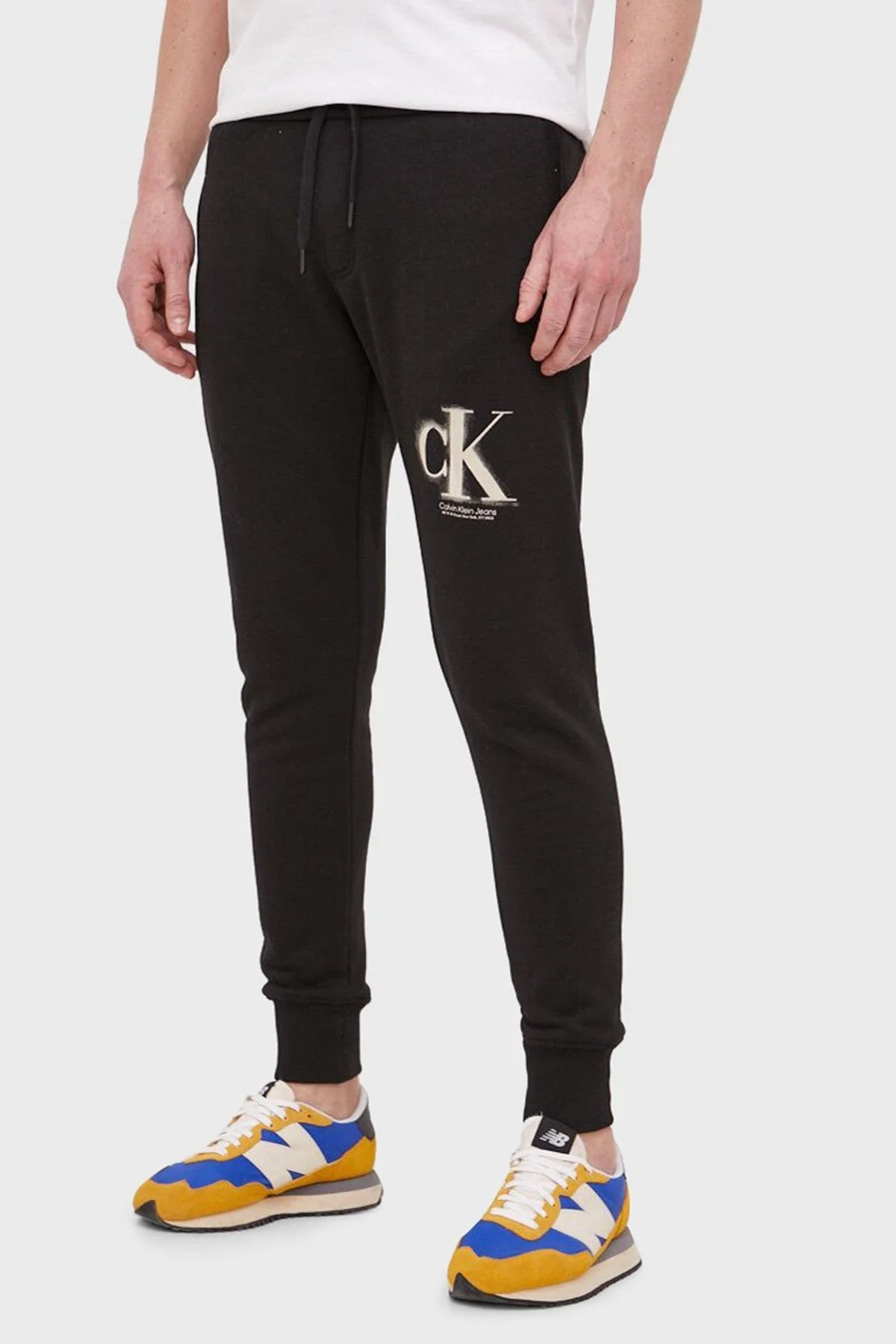 Calvin Klein Pamuklu Regular Fit Jogger Spor J30J322917BEH Erkek Pantolon J30J322917 BEH SİYAH - 1