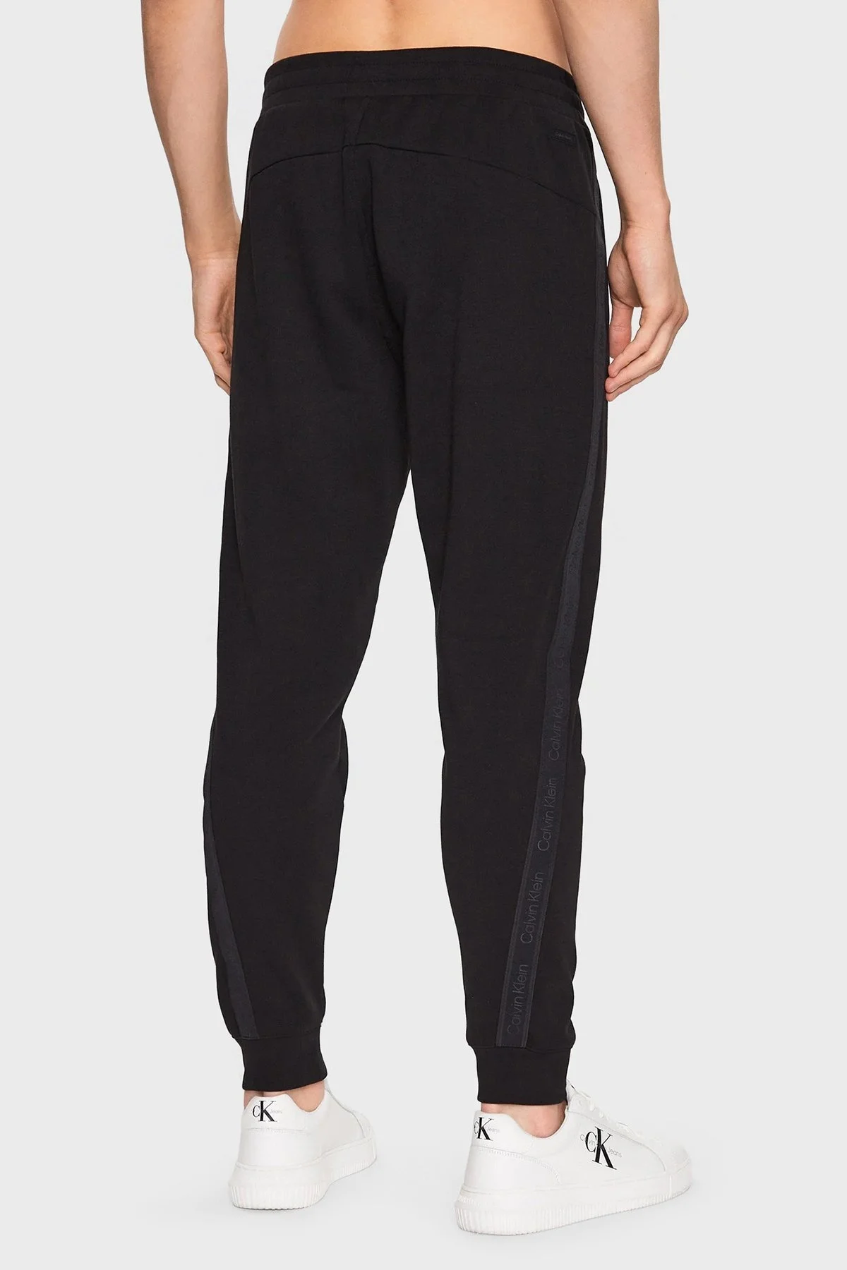 Calvin Klein Pamuklu Regular Fit Jogger Spor K10K111565BEH Erkek Pantolon K10K111565 BEH SİYAH - 2