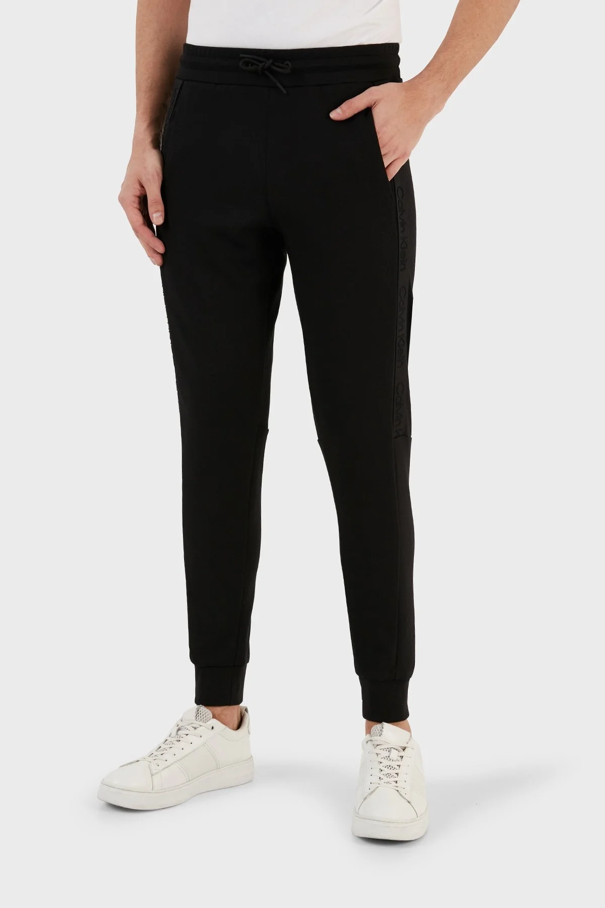 Calvin Klein Pamuklu Regular Fit Jogger Spor K10K112433BEH Erkek Pantolon K10K112433 BEH SİYAH - 2