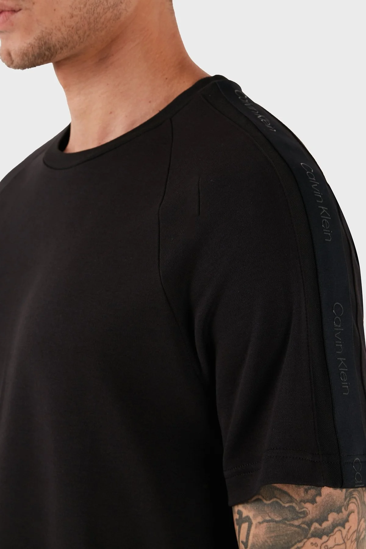 Calvin Klein Pamuklu Regular Fit K10K113066BEH Erkek T Shirt K10K113066 BEH SİYAH - 5