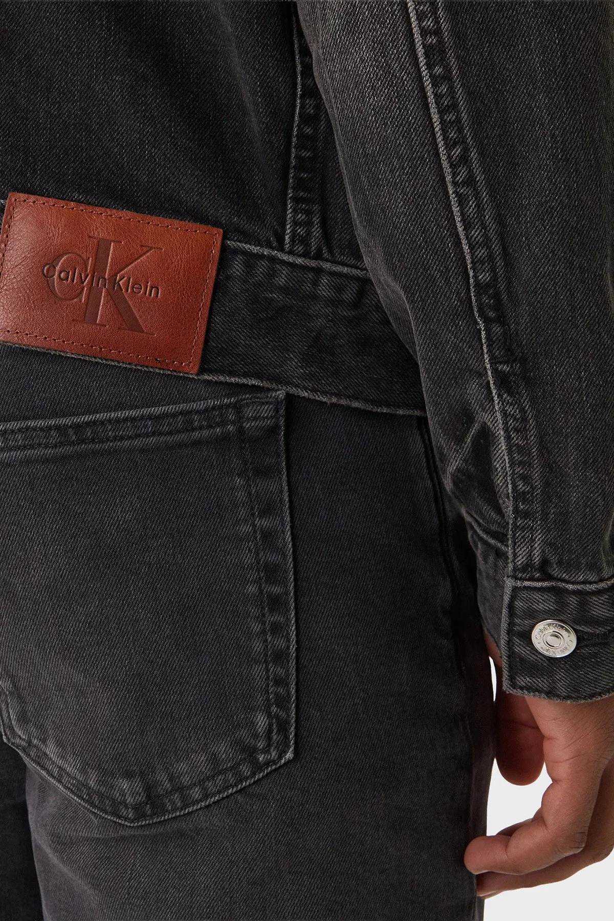 Calvin Klein Pamuklu Regular Fit Klasik Yaka LV04RE765G2U4 Erkek Kot Ceket LV04RE765G 2U4 SİYAH - 4