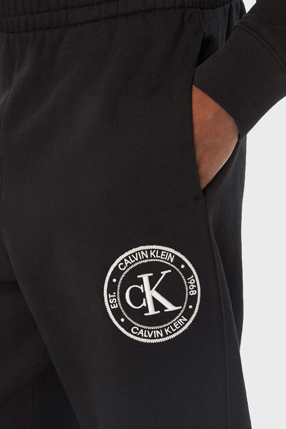 Calvin Klein Pamuklu Regular Fit Lastikli Paça LV04RH240GUB1 Erkek Pantolon LV04RH240G UB1 Siyah - 4