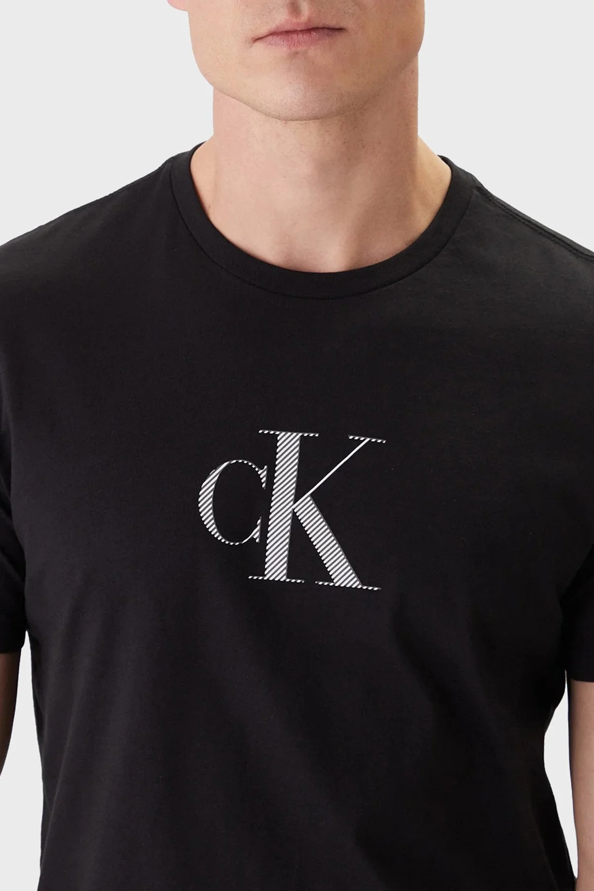 Calvin Klein Pamuklu Regular Fit Logolu Biaiklet Yaka LV04RF853GUB1 Erkek T Shirt LV04RF853G UB1 SİYAH - 4
