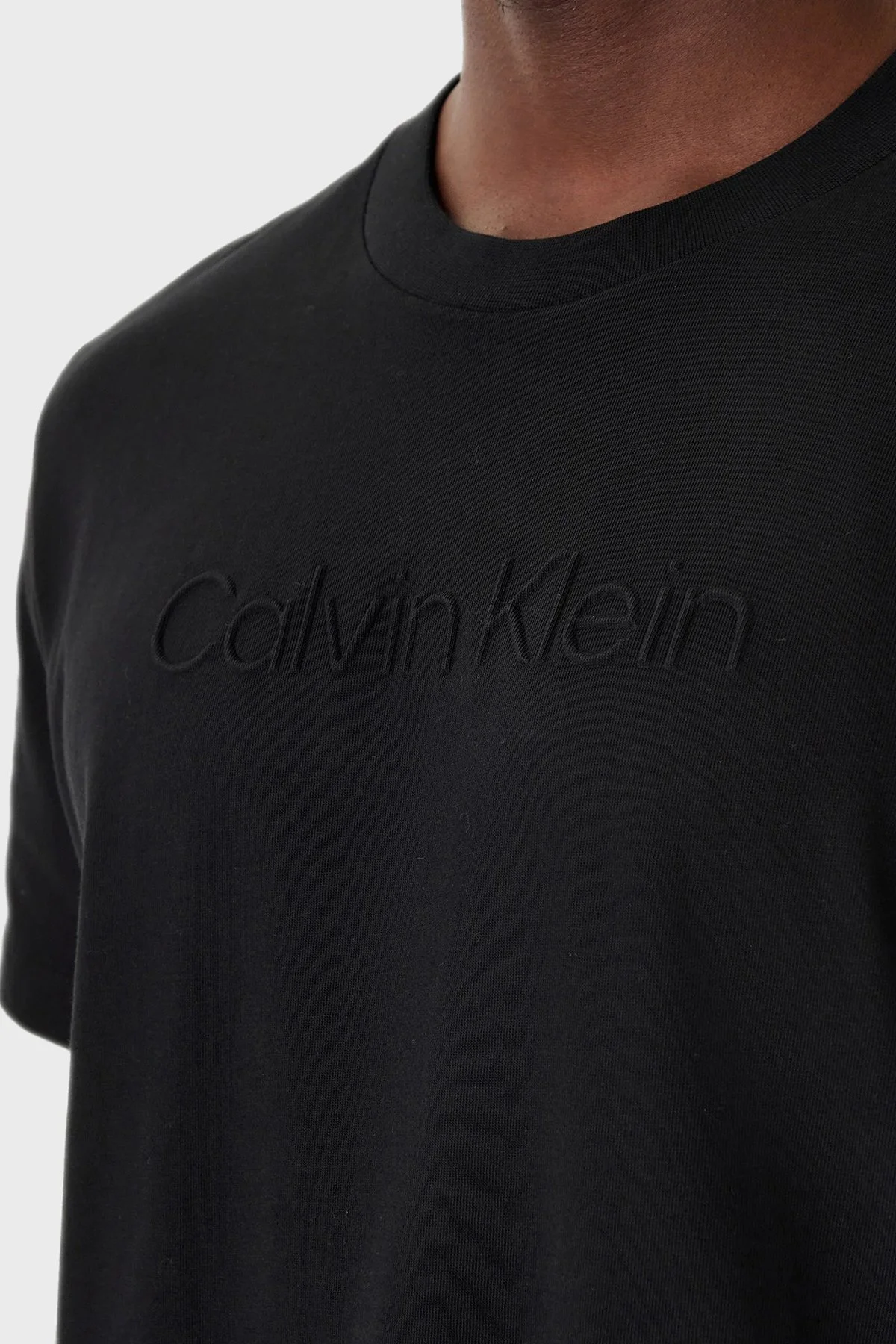 Calvin Klein Pamuklu Regular Fit Logolu Bisiklet Yaka Erkek T Shirt LV04LF811G UB1 SİYAH - 4