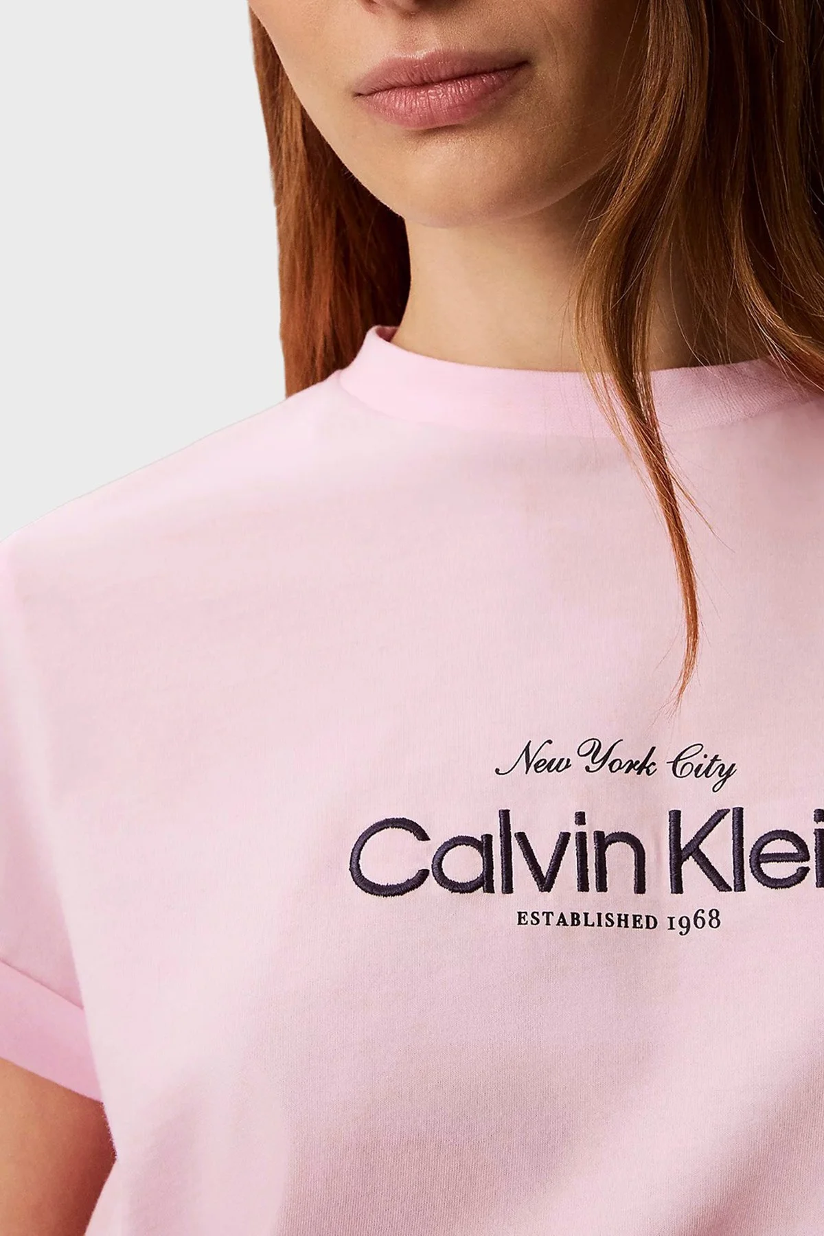 Calvin Klein Pamuklu Regular Fit Logolu Bisiklet Yaka LV047F810G8Z6 Kadın T Shirt LV047F810G 8Z6 PEMBE - 4