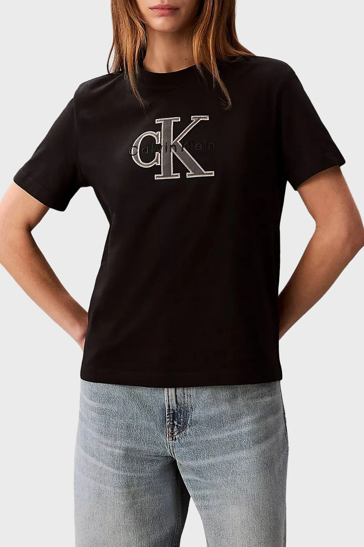 Calvin Klein Pamuklu Regular Fit Logolu Bisiklet Yaka LV047F829GUB1 Bayan T Shirt LV047F829G UB1 SİYAH - 3