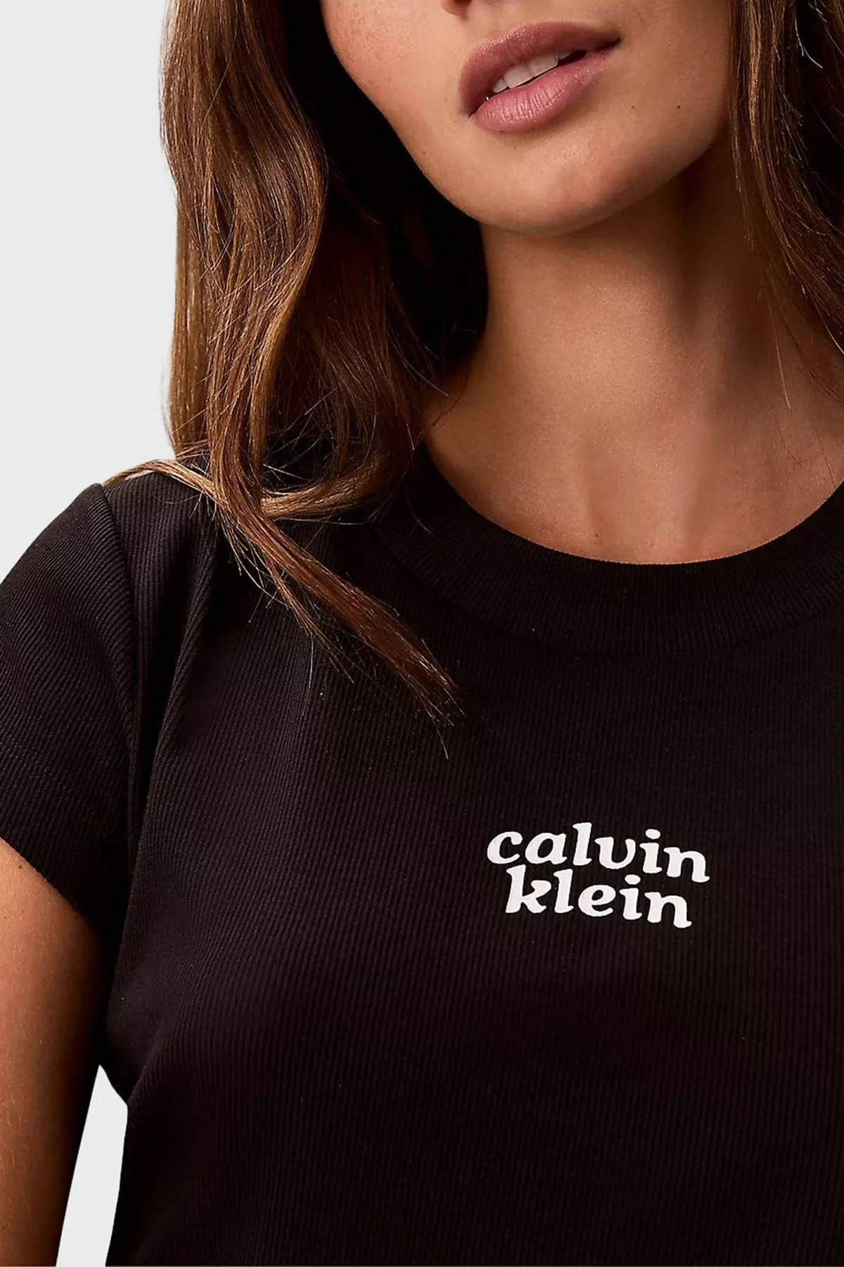 Calvin Klein Pamuklu Regular Fit Logolu Bisiklet Yaka LV047G828GUB1 Kadın T Shirt LV047G828G UB1 SİYAH - 5