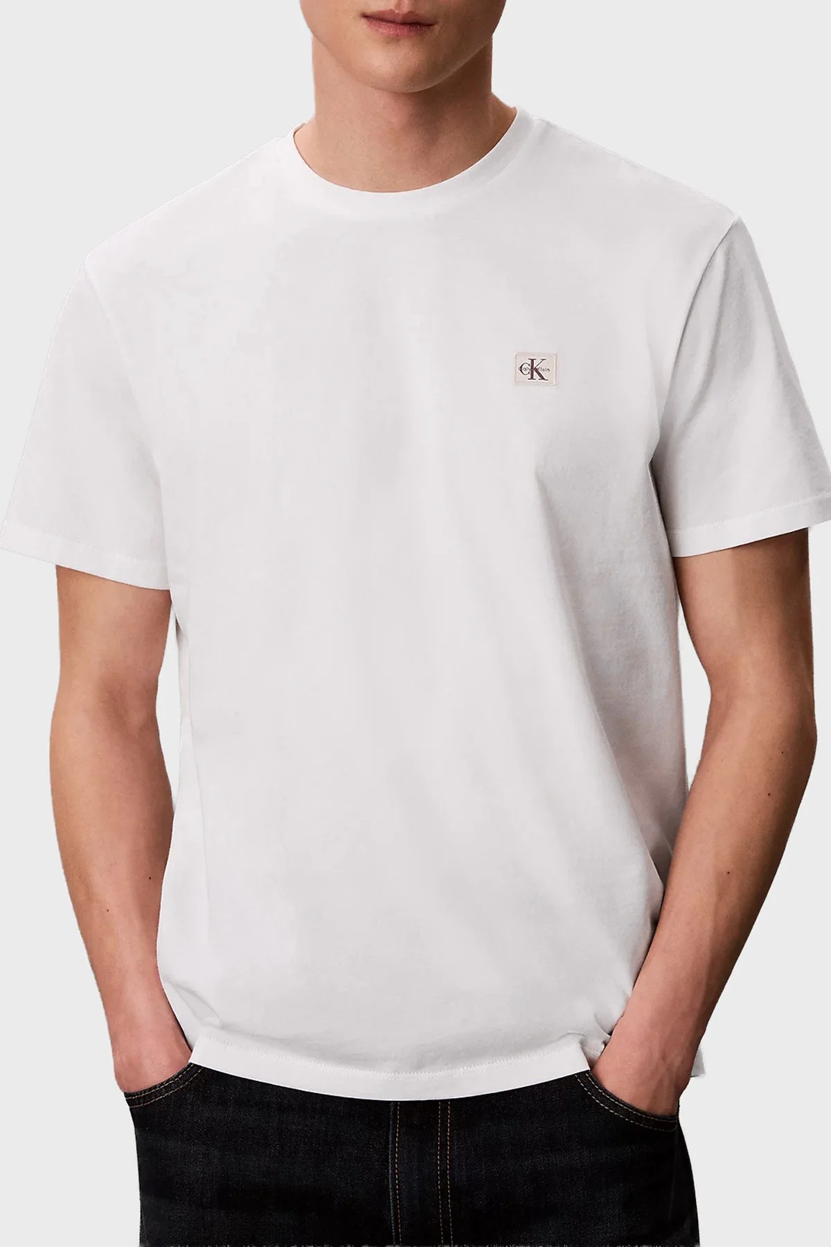 Calvin Klein Pamuklu Regular Fit Logolu Bisiklet Yaka LV04RC272GYAF Erkek T Shirt LV04RC272G YAF BEYAZ - 1