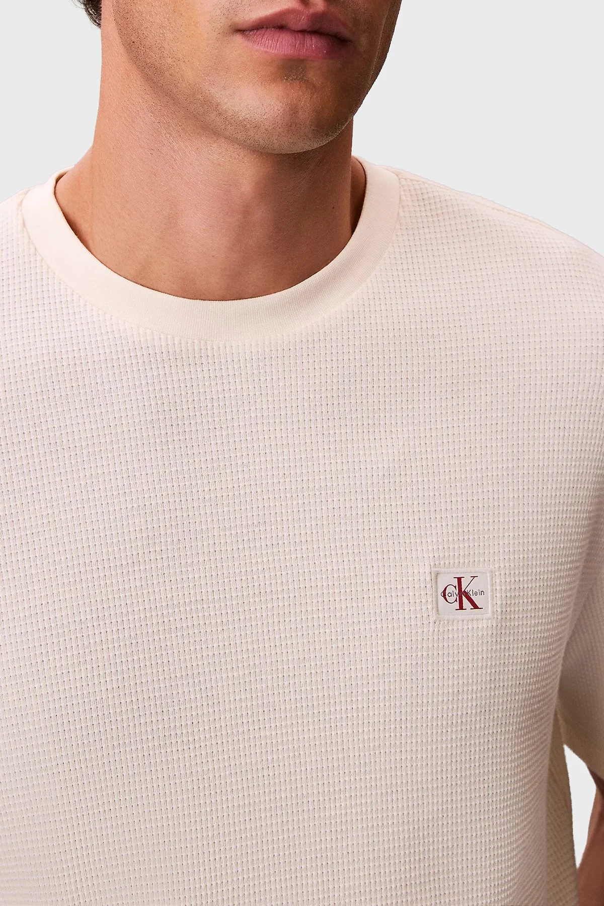 Calvin Klein Pamuklu Regular Fit Logolu Bisiklet Yaka LV04RD008GF7J Erkek T Shirt LV04RD008G F7J KREM - 4