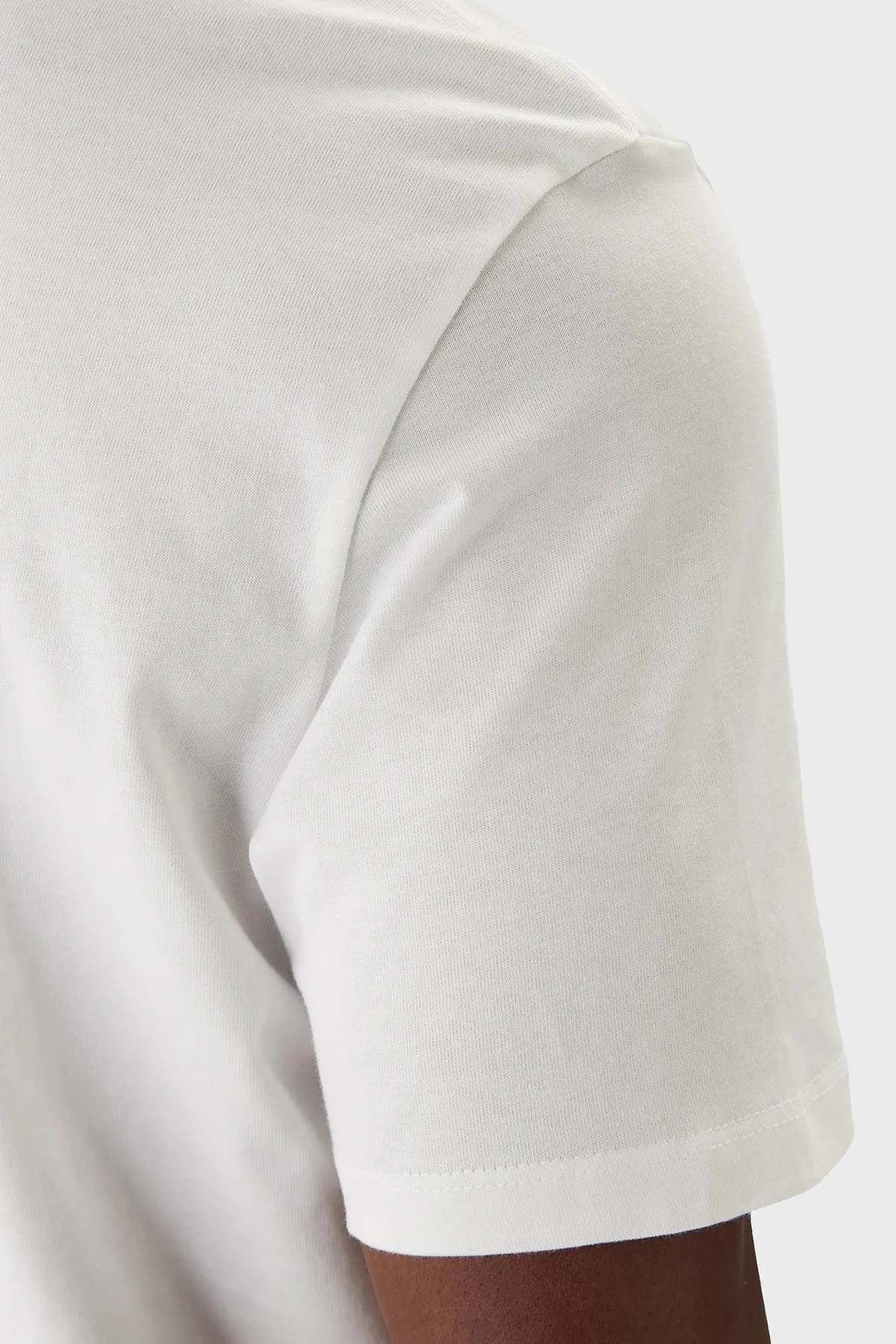 Calvin Klein Pamuklu Regular Fit Logolu Bisiklet Yaka LV04RE807GYAA Erkek T Shirt LV04RE807G YAA BEYAZ - 4