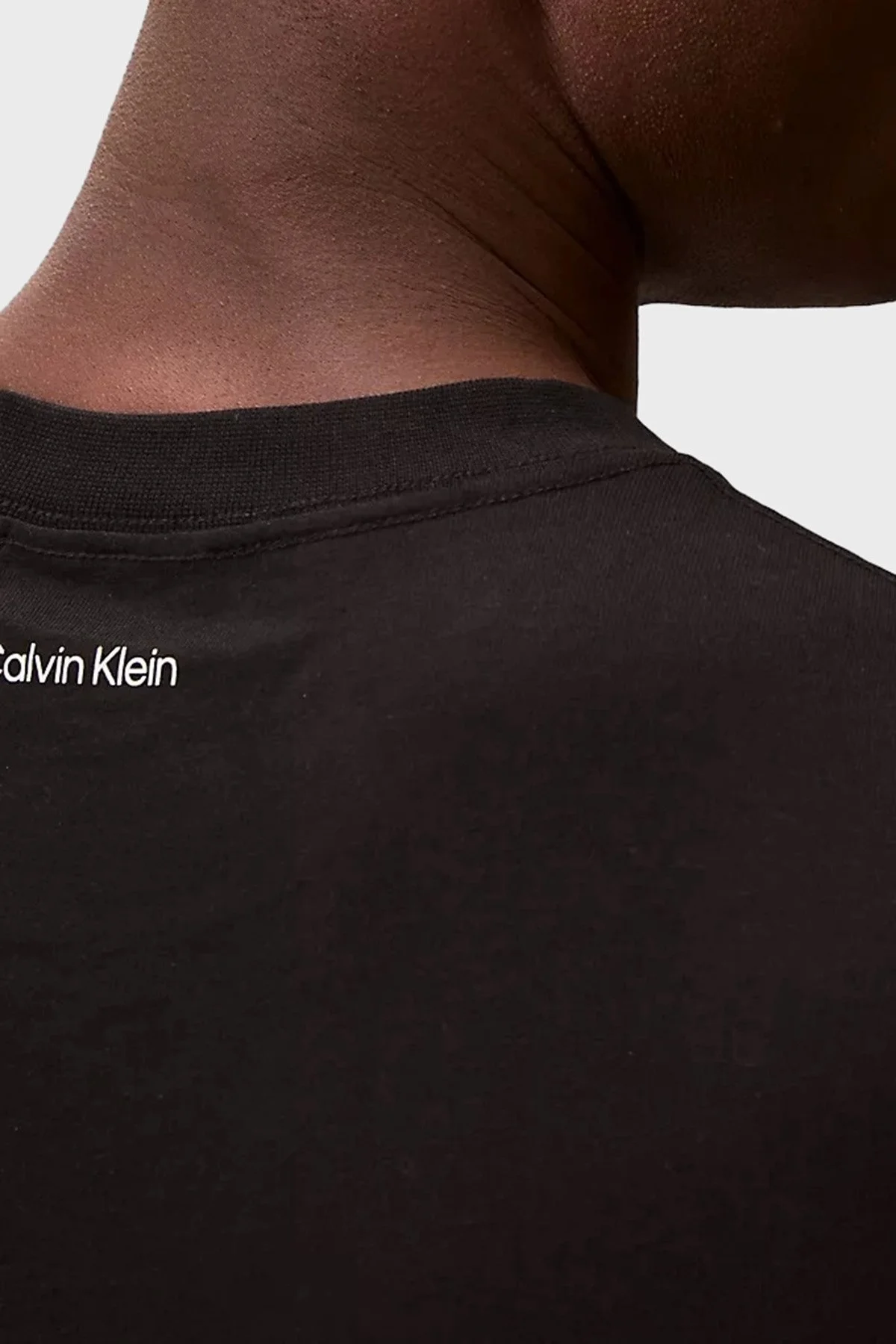 Calvin Klein Pamuklu Regular Fit Logolu Bisiklet Yaka LV04RF818GUB1 Erkek T Shirt LV04RF818G UB1 SİYAH - 5