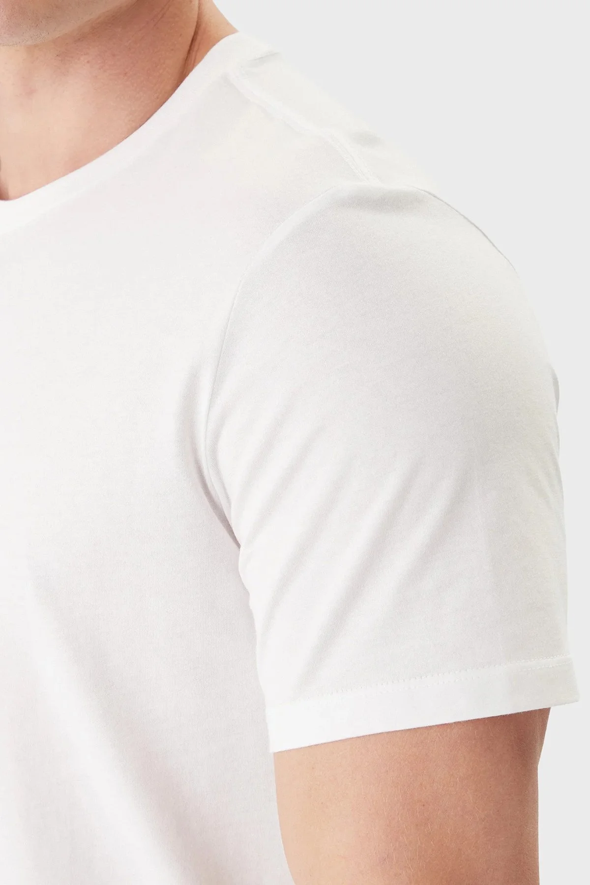 Calvin Klein Pamuklu Regular Fit Logolu Bisiklet Yaka LV04RF853GYAF Erkek T Shirt LV04RF853G YAF BEYAZ - 5