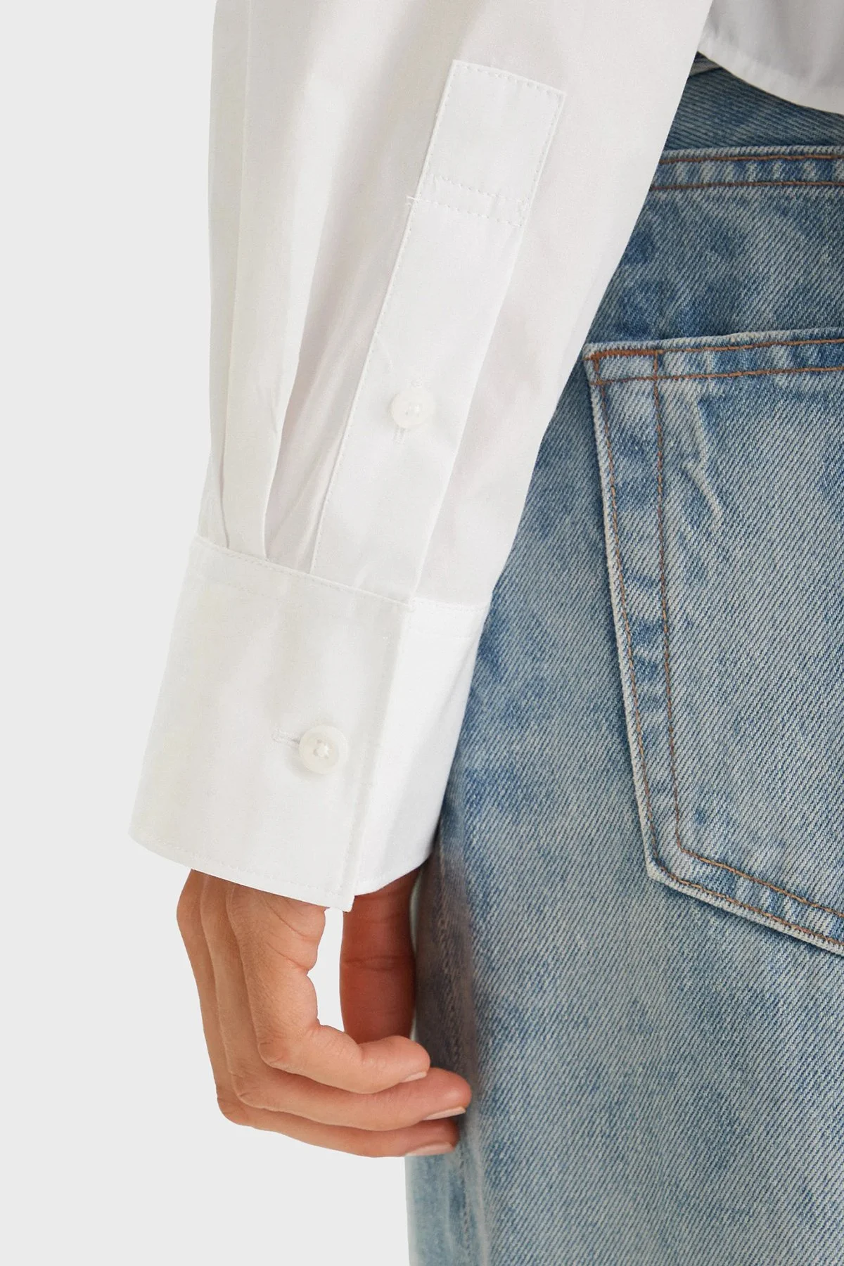 Calvin Klein Pamuklu Regular Fit Logolu Uzun Kollu LV047F148GYAA Bayan Gömlek LV047F148G YAA BEYAZ - 5