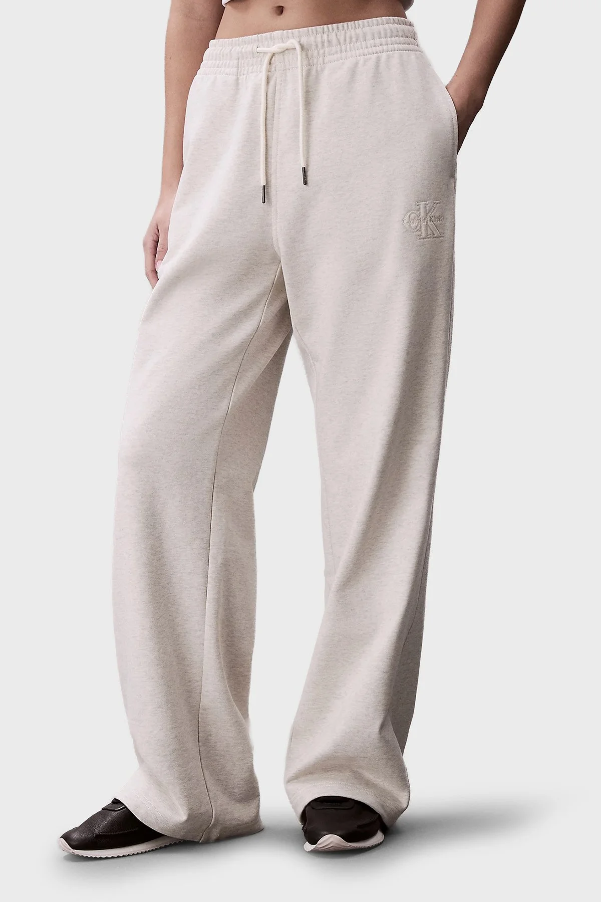 Calvin Klein Pamuklu Regular Fit Logolu Yüksek Bel LV047F206GP4P Bayan Pantolon LV047F206G P4P GRİ - 1