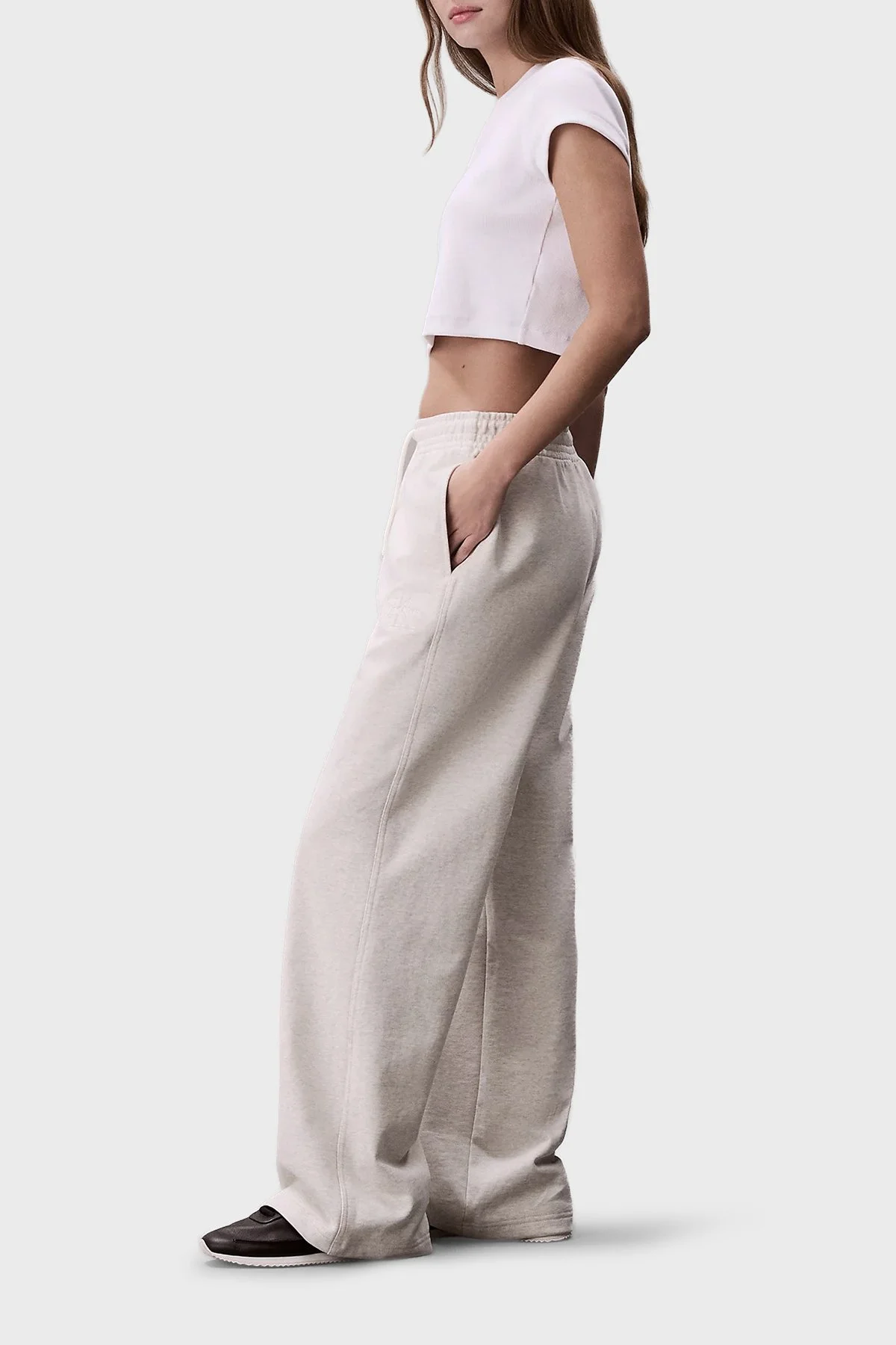 Calvin Klein Pamuklu Regular Fit Logolu Yüksek Bel LV047F206GP4P Bayan Pantolon LV047F206G P4P GRİ - 4