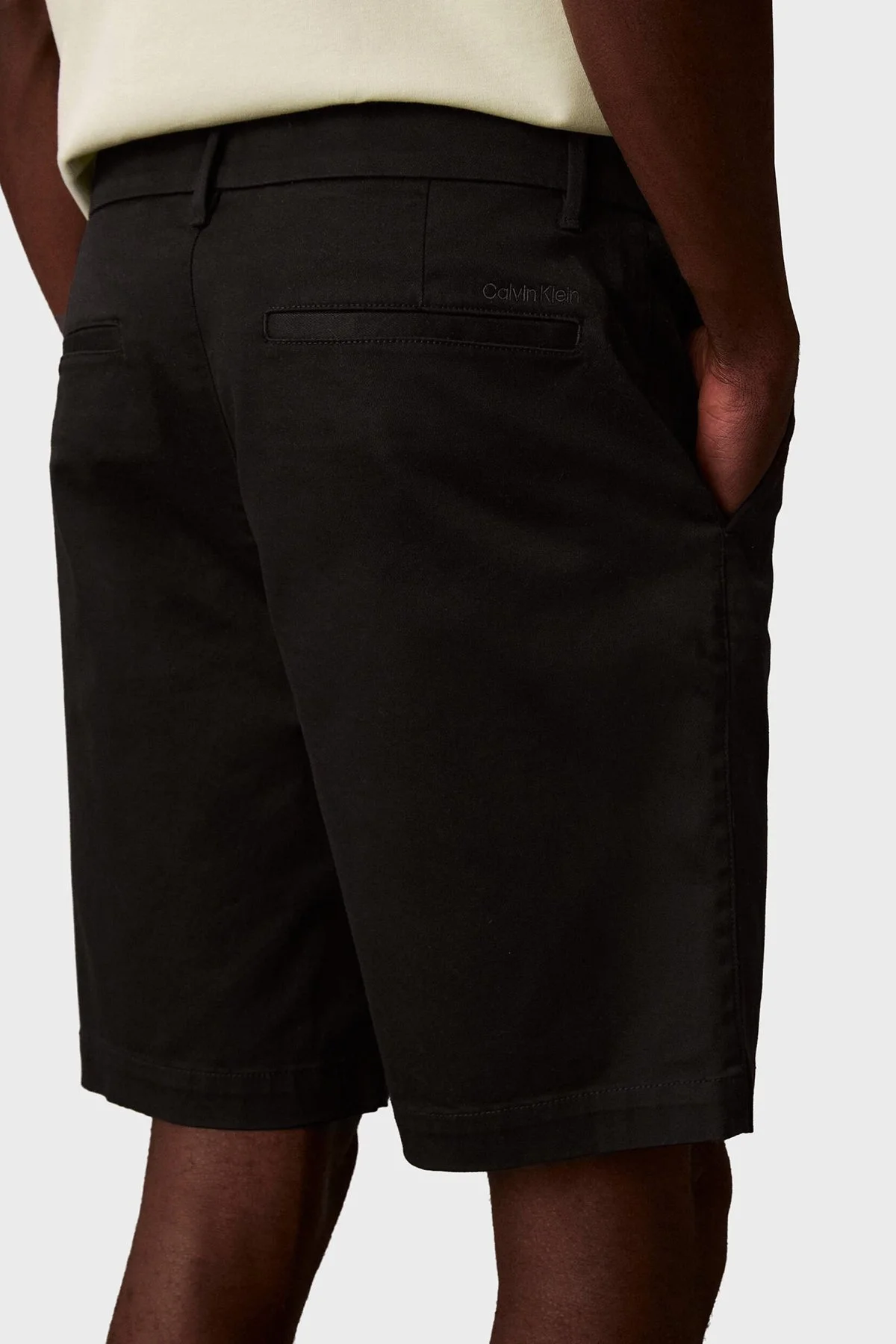 Calvin Klein Pamuklu Regular Fit LV04LB600GUB1 Erkek Short LV04LB600G UB1 SİYAH - 3