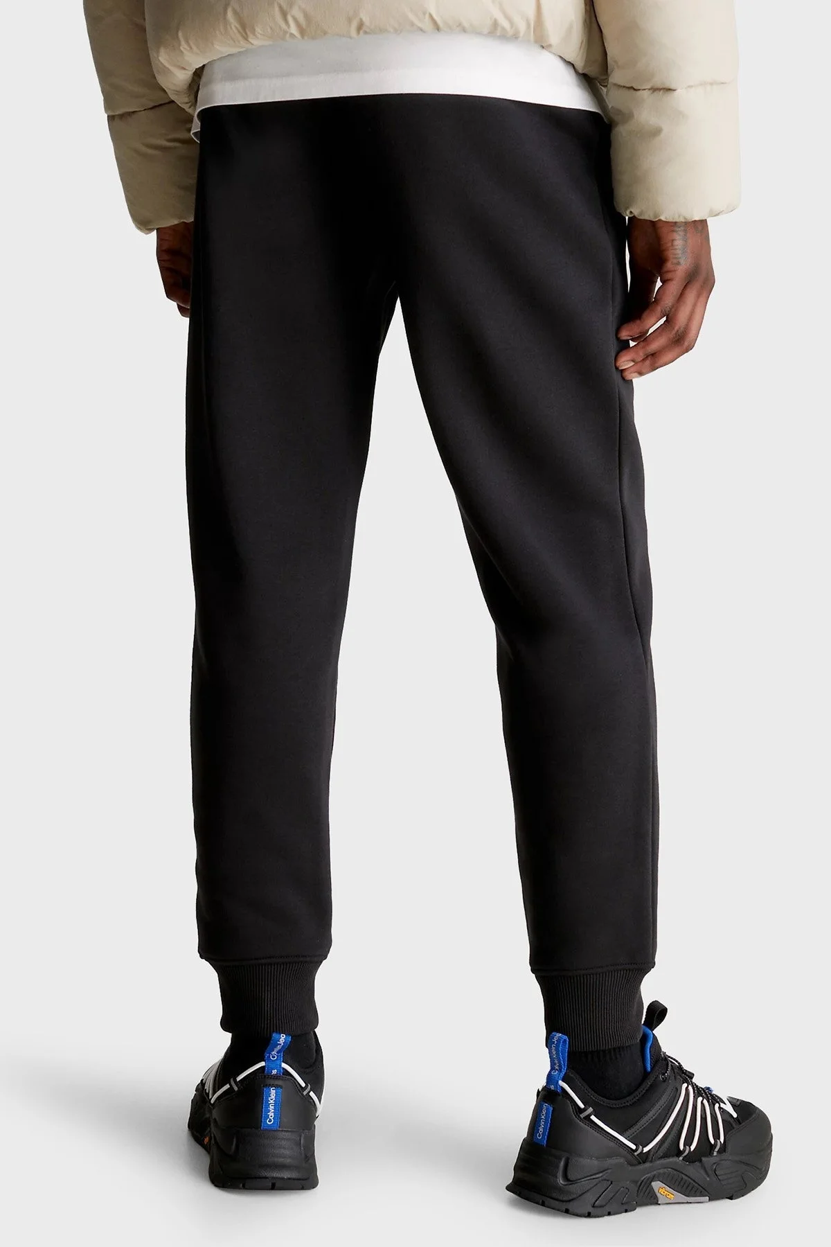 Calvin Klein Pamuklu Regular Fit Şardonlu Jogger Spor J30J324053BEH Erkek Pantolon J30J324053 BEH SİYAH - 2
