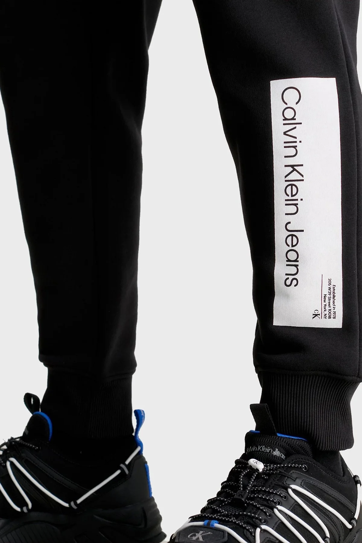 Calvin Klein Pamuklu Regular Fit Şardonlu Jogger Spor J30J324053BEH Erkek Pantolon J30J324053 BEH SİYAH - 4