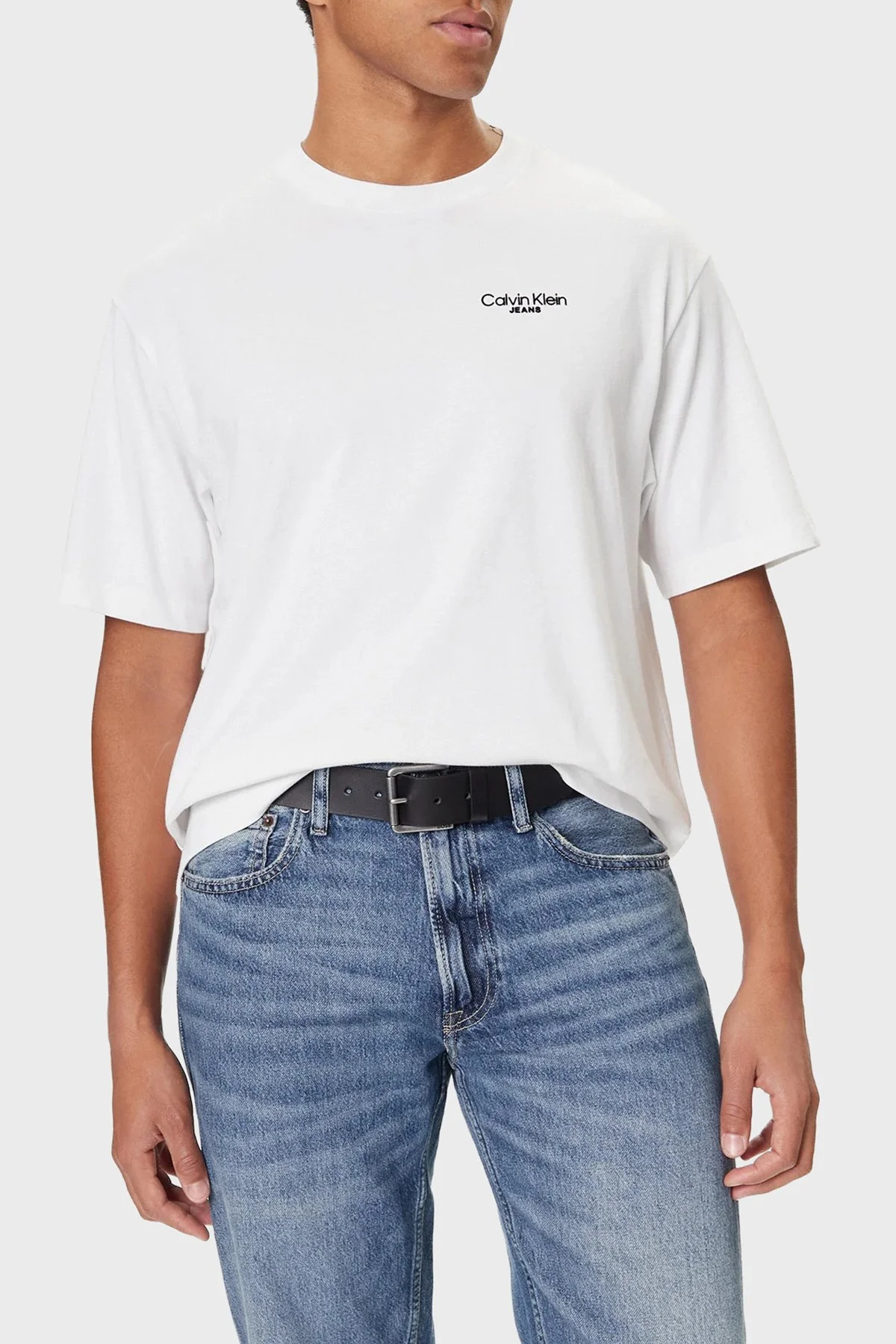 Calvin Klein Pamuklu Regular Fit Sırt Baskılı Bisiklet Yaka LV04RD825GYAA Erkek T Shirt LV04RD825G YAA BEYAZ - 1