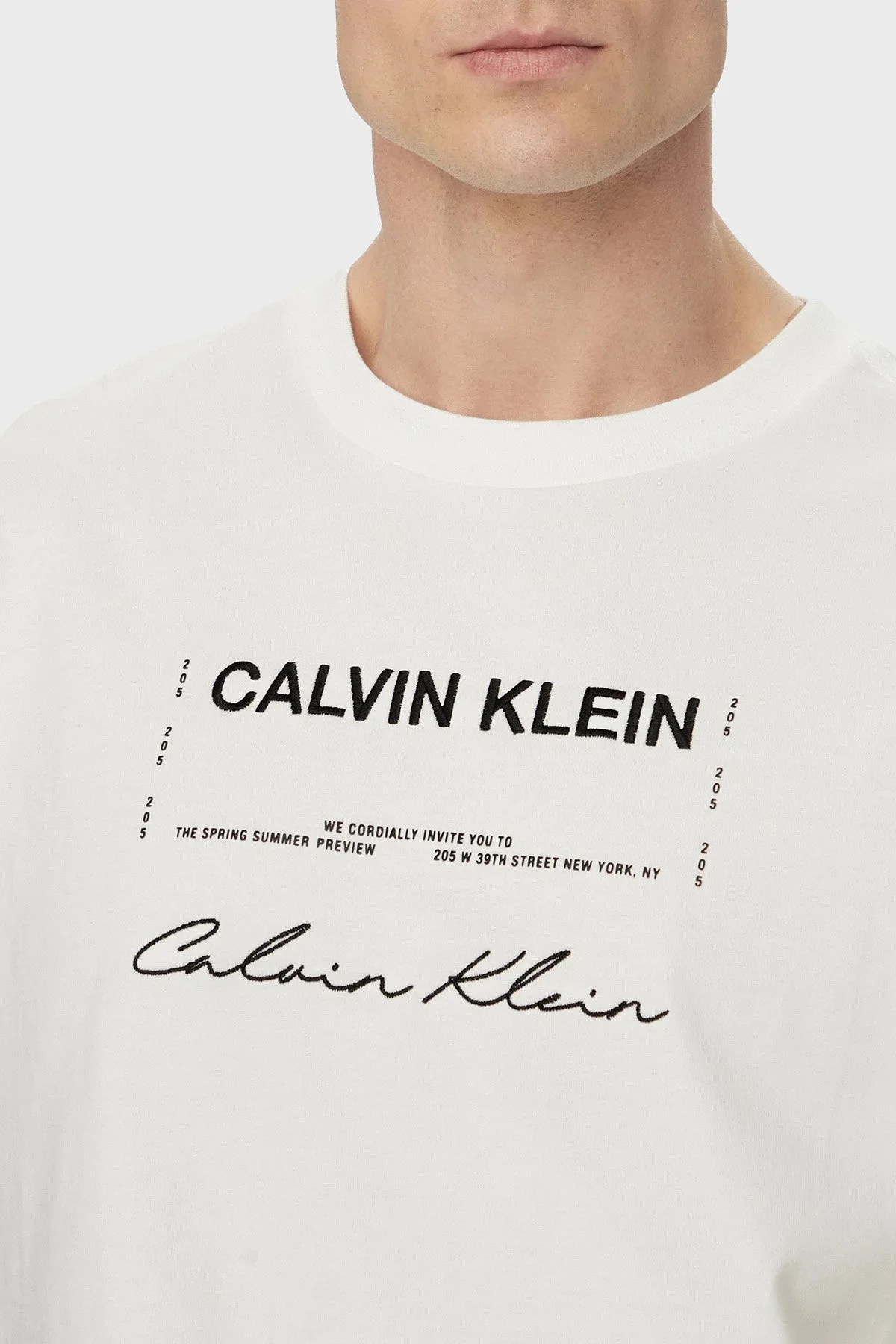 Calvin Klein Pamuklu Relaxed Fit Baskılı Bisiklet Yaka LV04RE827GYAF Erkek T Shirt LV04RE827G YAF BEYAZ - 4