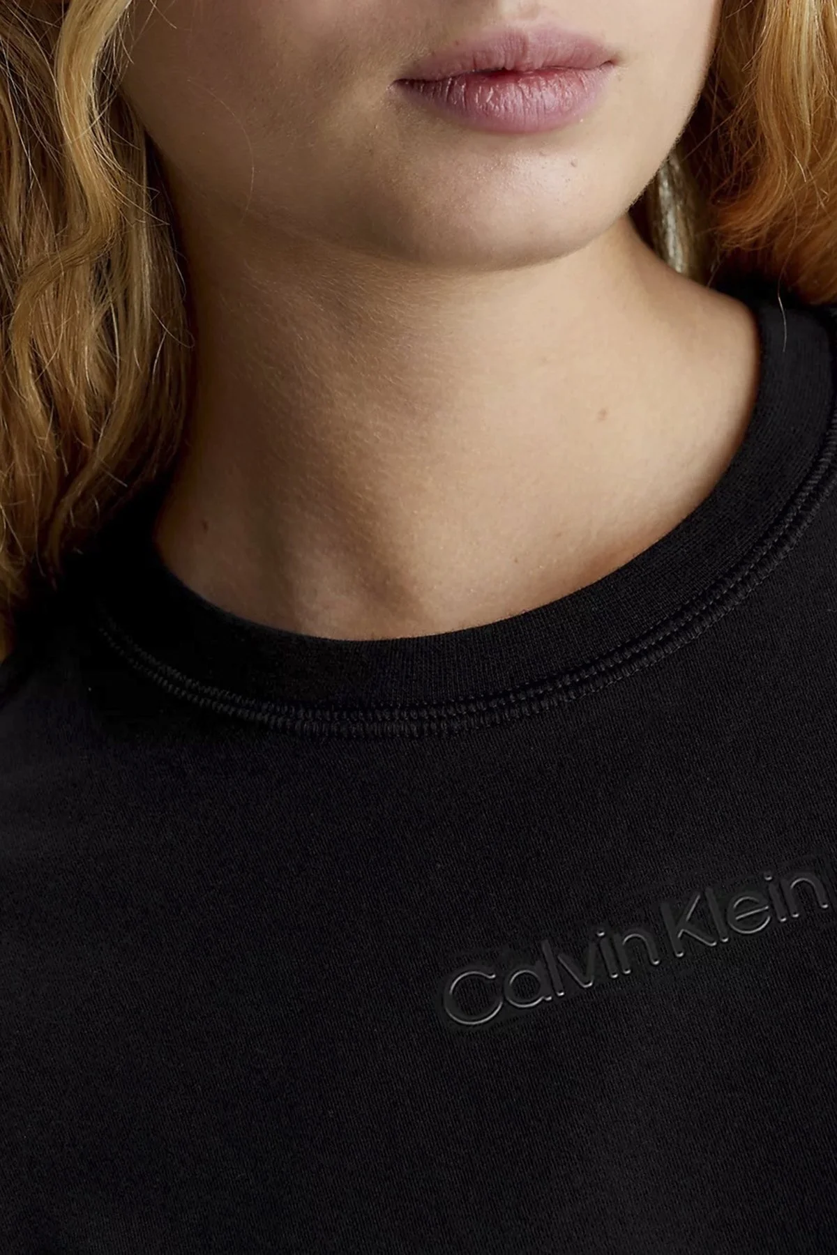 Calvin Klein Pamuklu Relaxed Fit Bisiklet Yaka 00GWS4K210BAE Bayan T Shirt 00GWS4K210 BAE SİYAH - 4