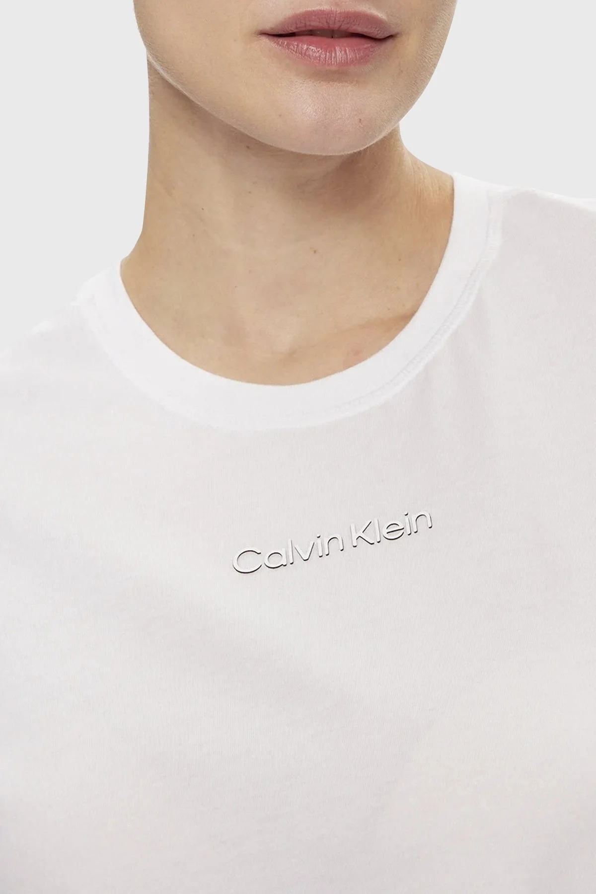 Calvin Klein Pamuklu Relaxed Fit Bisiklet Yaka 00GWS4K210YAA Bayan T Shirt 00GWS4K210 YAA BEYAZ - 4