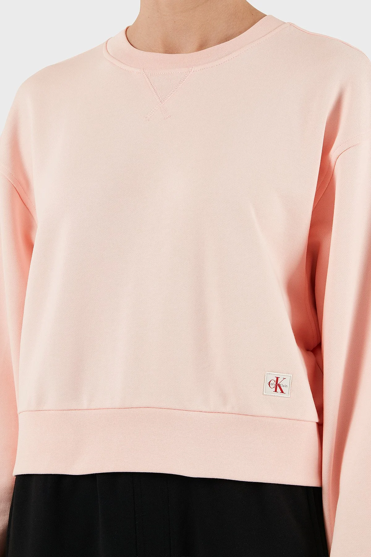 Calvin Klein Pamuklu Relaxed Fit Bisiklet Yaka Crop LV047C911GVI7 Bayan Sweat LV047C911G VI7 AÇIK PEMBE - 6