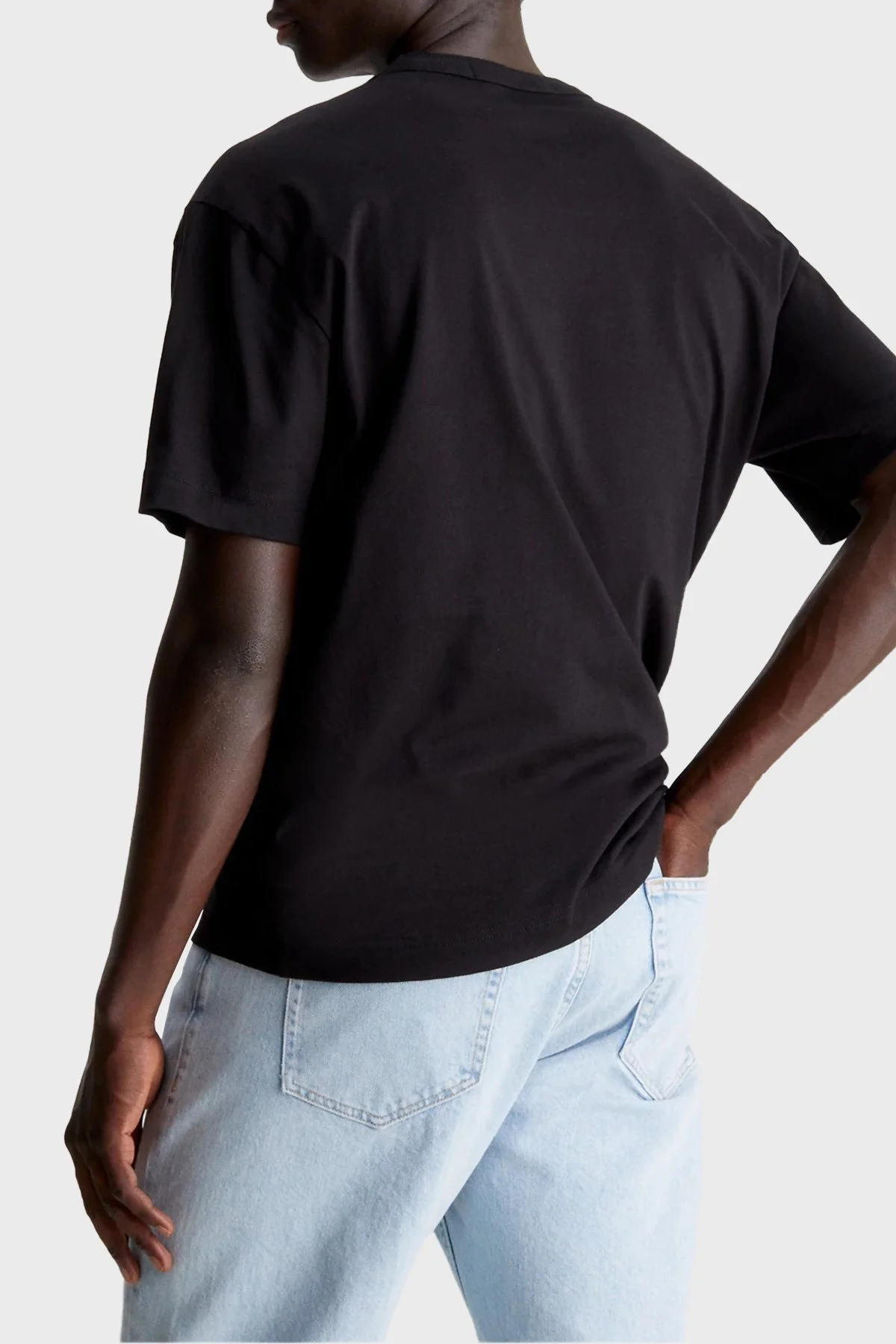 Calvin Klein Pamuklu Relaxed Fit Bisiklet Yaka J30J325200BEH Erkek T Shirt J30J325200 BEH SİYAH - 2