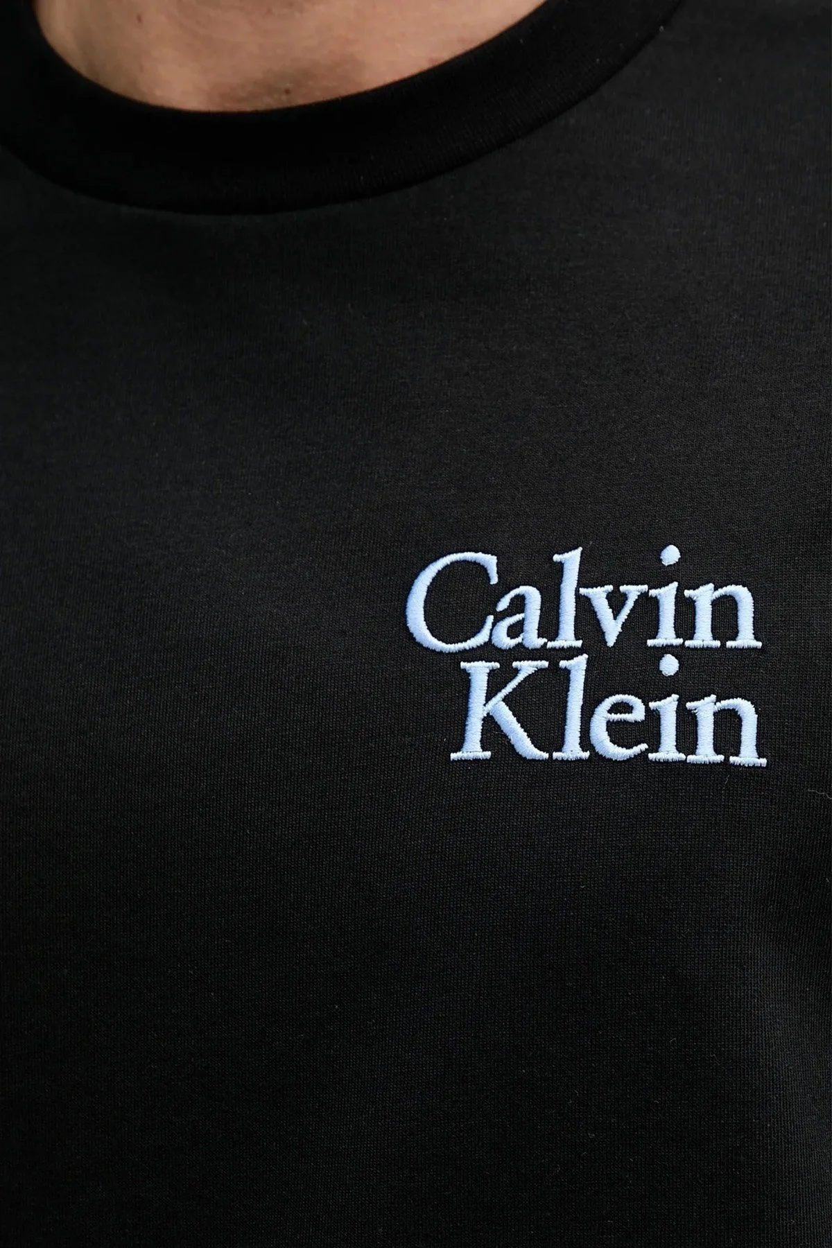 Calvin Klein Pamuklu Relaxed Fit Bisiklet Yaka Logolu Erkek T Shirt LV04RC808G UB1 SİYAH - 3