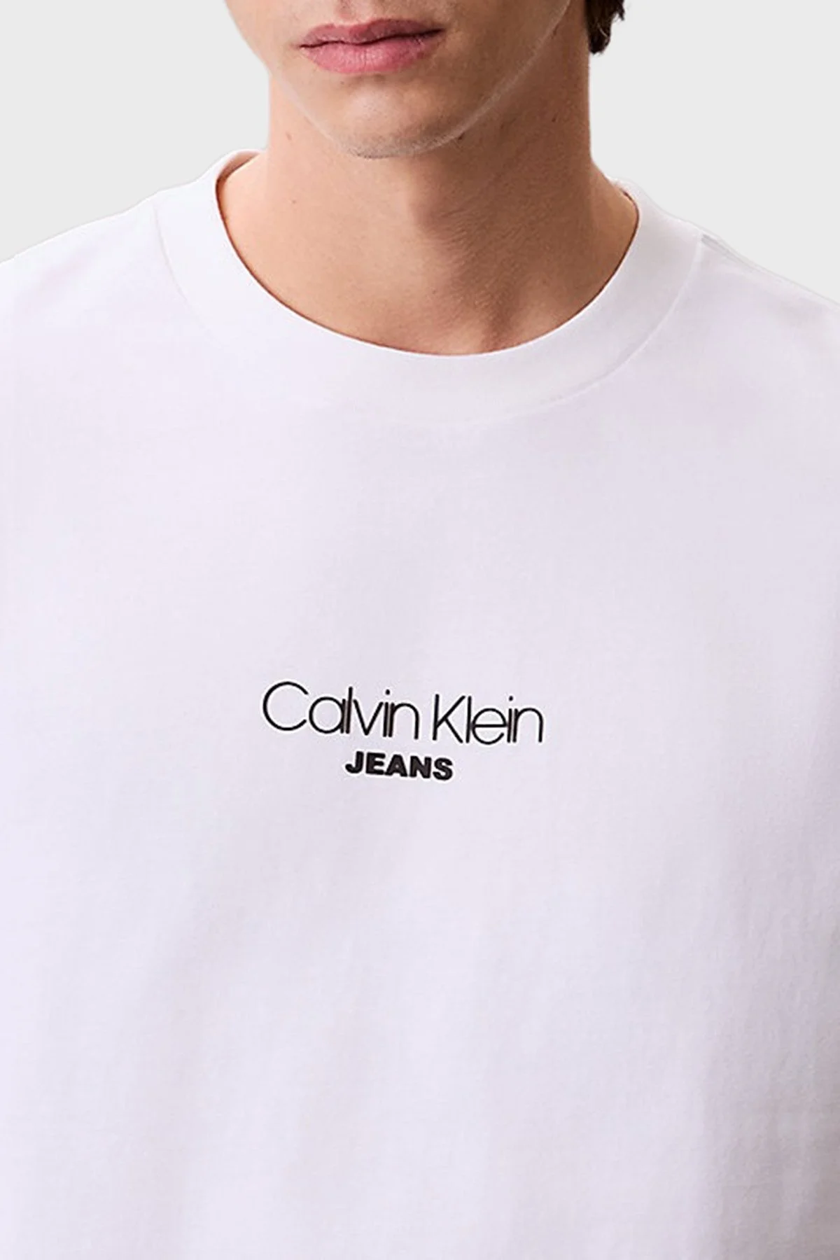 Calvin Klein Pamuklu Relaxed Fit Bisiklet Yaka Logolu LV04RC851GYAA Erkek T Shirt LV04RC851G YAA BEYAZ - 4