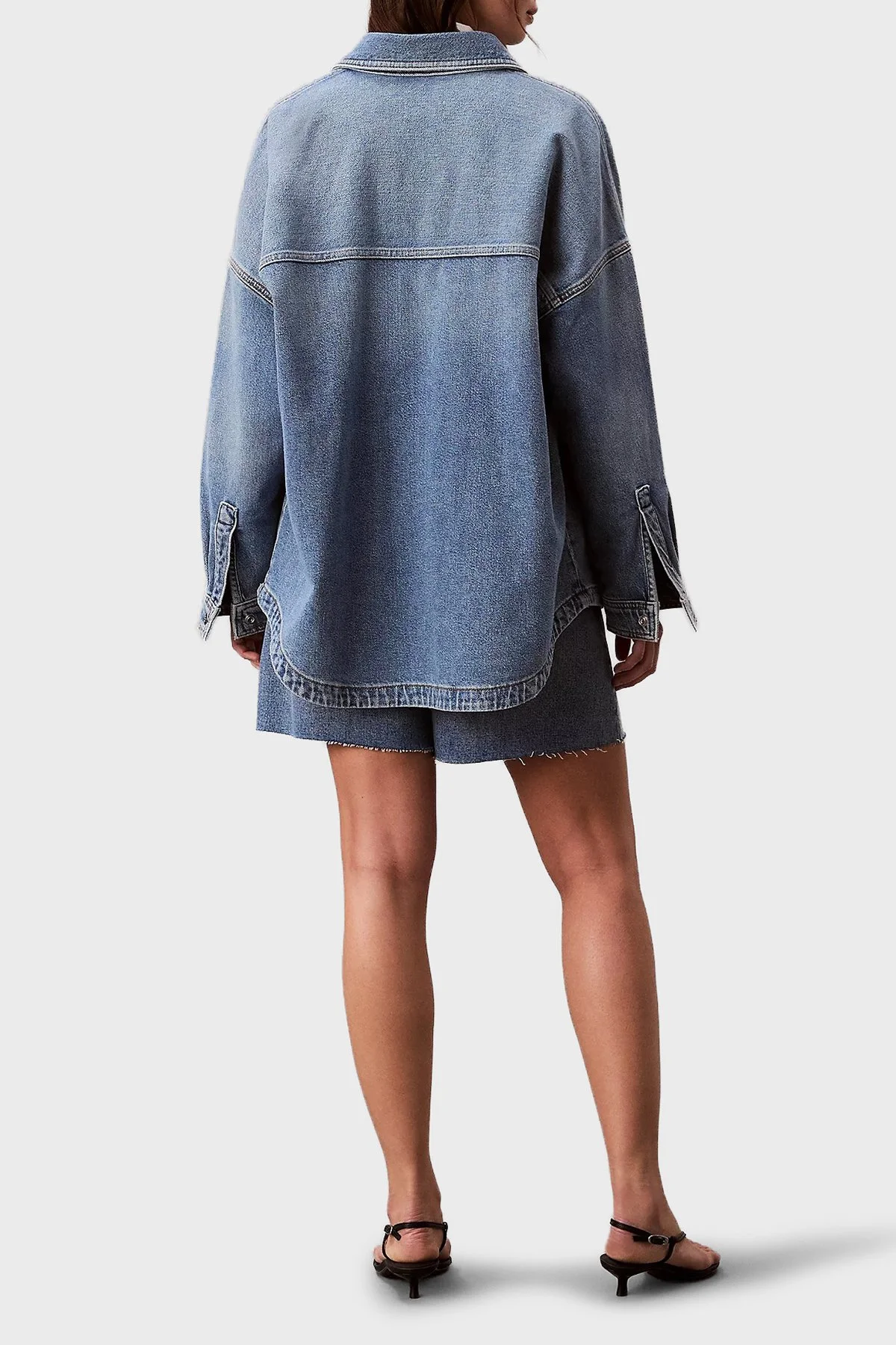 Calvin Klein Pamuklu Relaxed Fit Düğmeli LV047E753G3NS Bayan Kot Gömlek LV047E753G 3NS MAVİ - 3