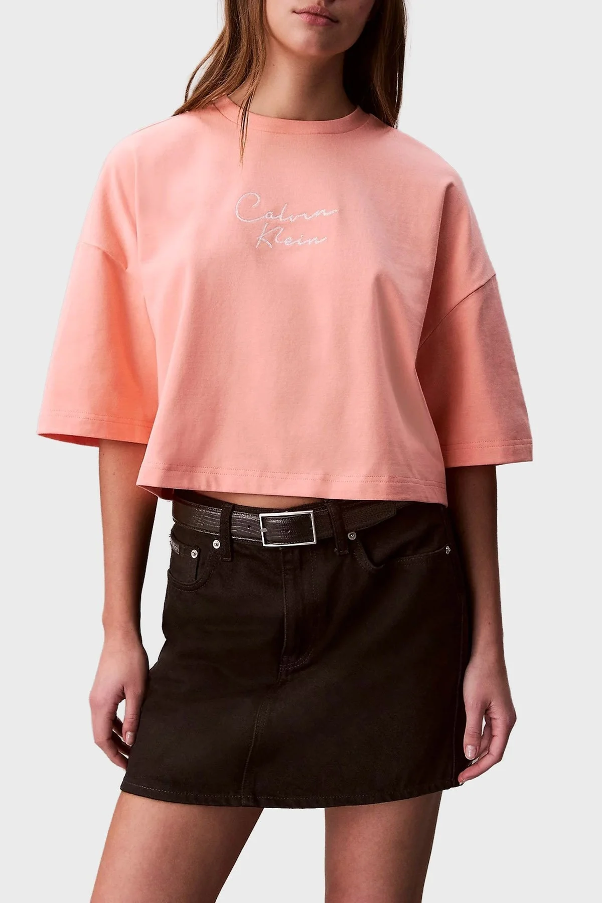 Calvin Klein Pamuklu Relaxed Fit İşleme Logolu Crop LV047C202GVDW Bayan T Shirt LV047C202G VDW Açık Turuncu - 1