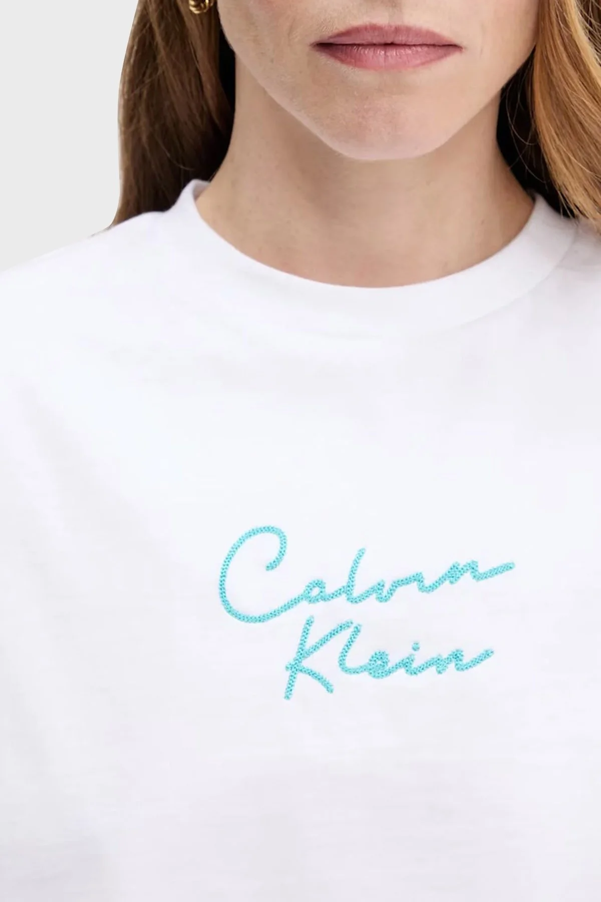 Calvin Klein Pamuklu Relaxed Fit İşleme Logolu Crop LV047C202GYAA Bayan T Shirt LV047C202G YAA BEYAZ - 4