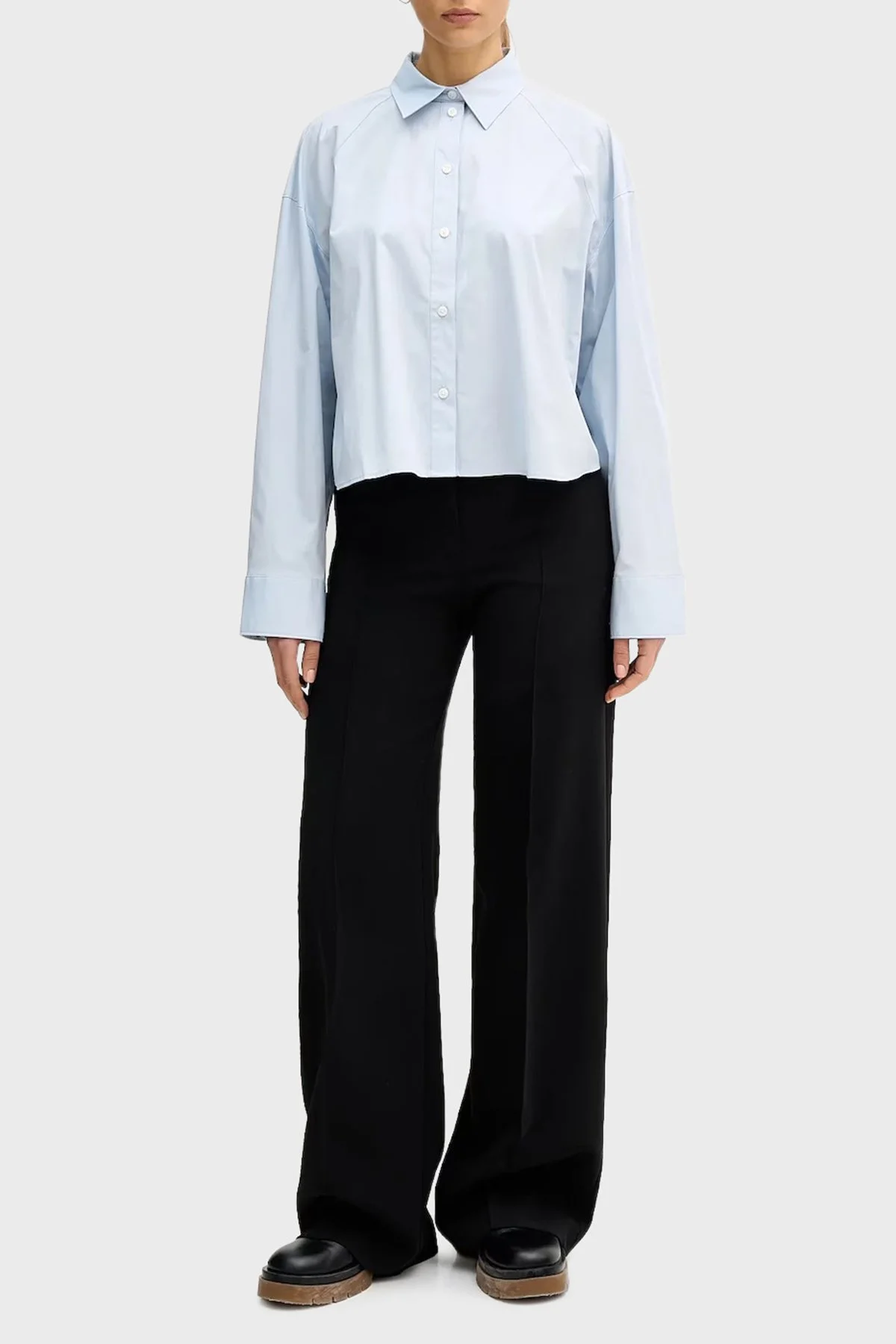 Calvin Klein Pamuklu Relaxed Fit Klasik Yaka Kısa LV047C141G24Q Bayan Gömlek LV047C141G 24Q AÇIK MAVİ - 2