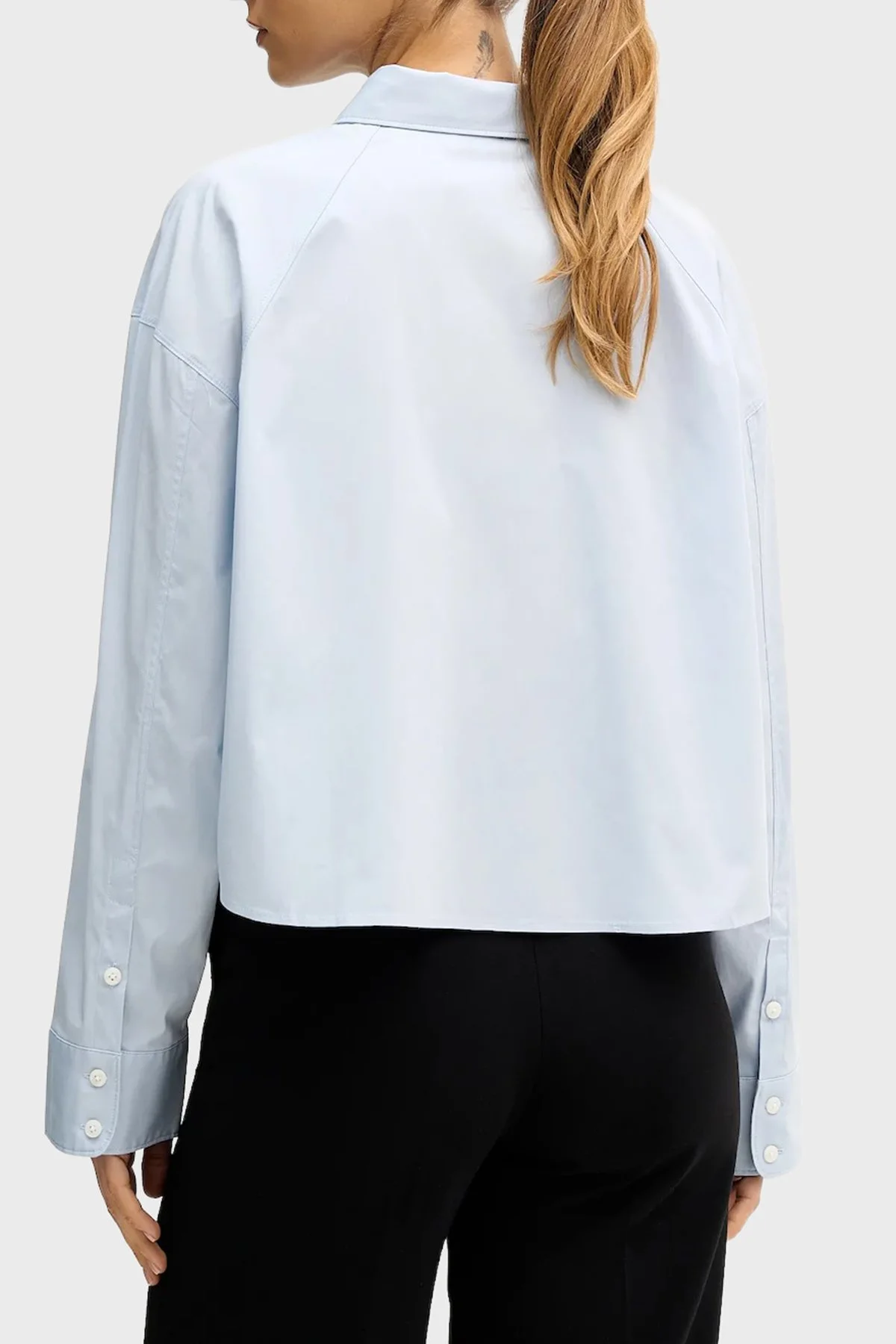 Calvin Klein Pamuklu Relaxed Fit Klasik Yaka Kısa LV047C141G24Q Bayan Gömlek LV047C141G 24Q AÇIK MAVİ - 3