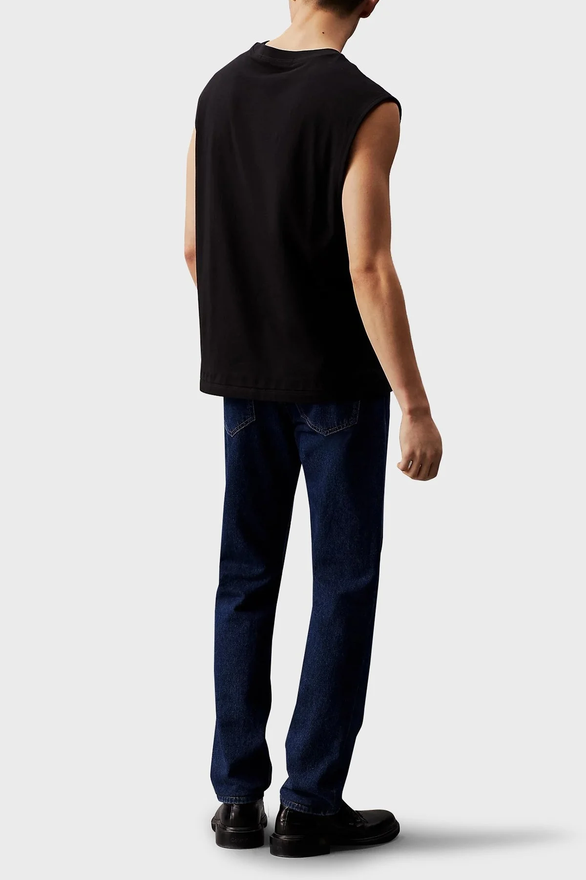 Calvin Klein Pamuklu Relaxed Fit Kolsuz J30J325211BEH Erkek T Shirt J30J325211 BEH SİYAH - 2