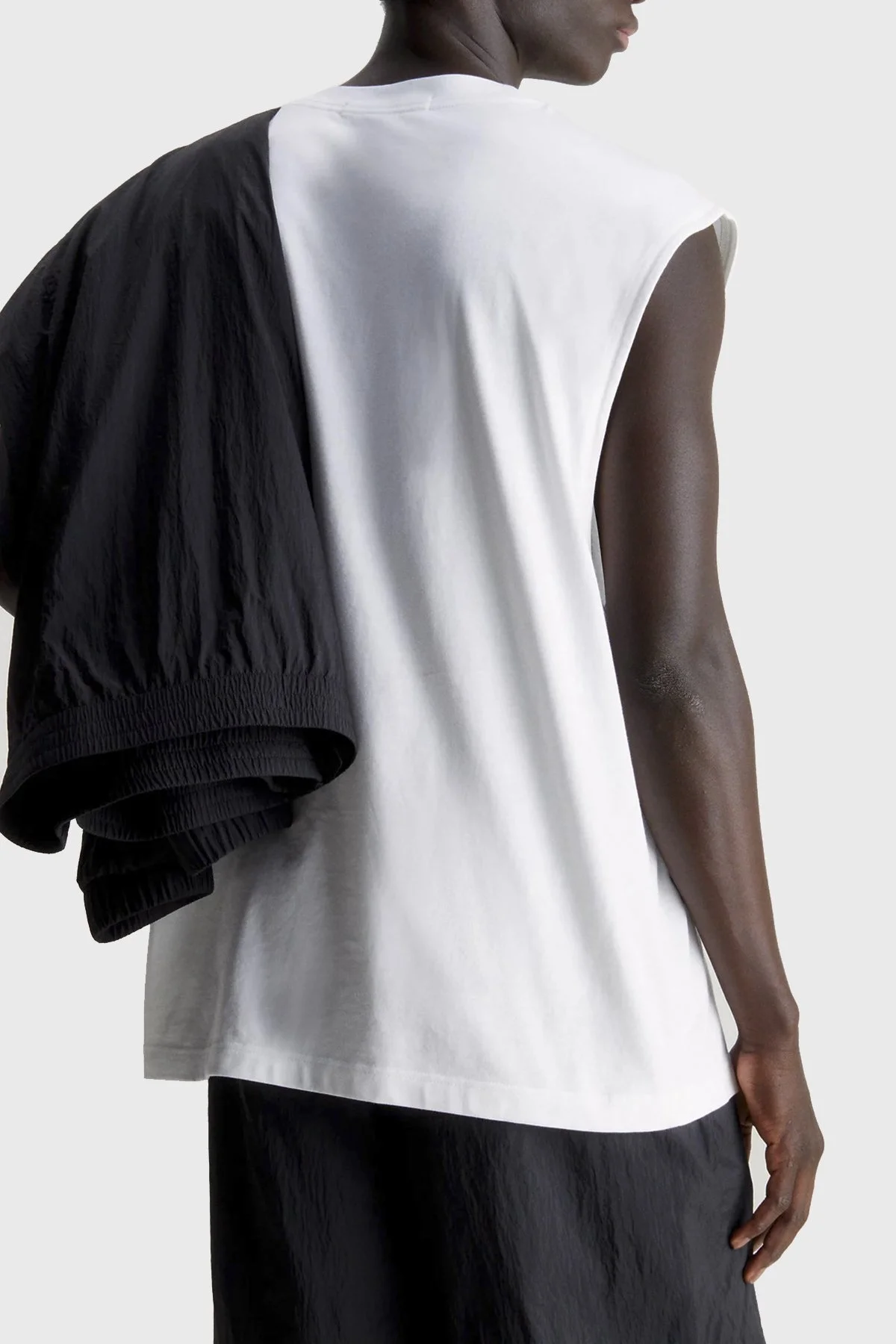 Calvin Klein Pamuklu Relaxed Fit Kolsuz J30J325211YAF Erkek T Shirt J30J325211 YAF BEYAZ - 2