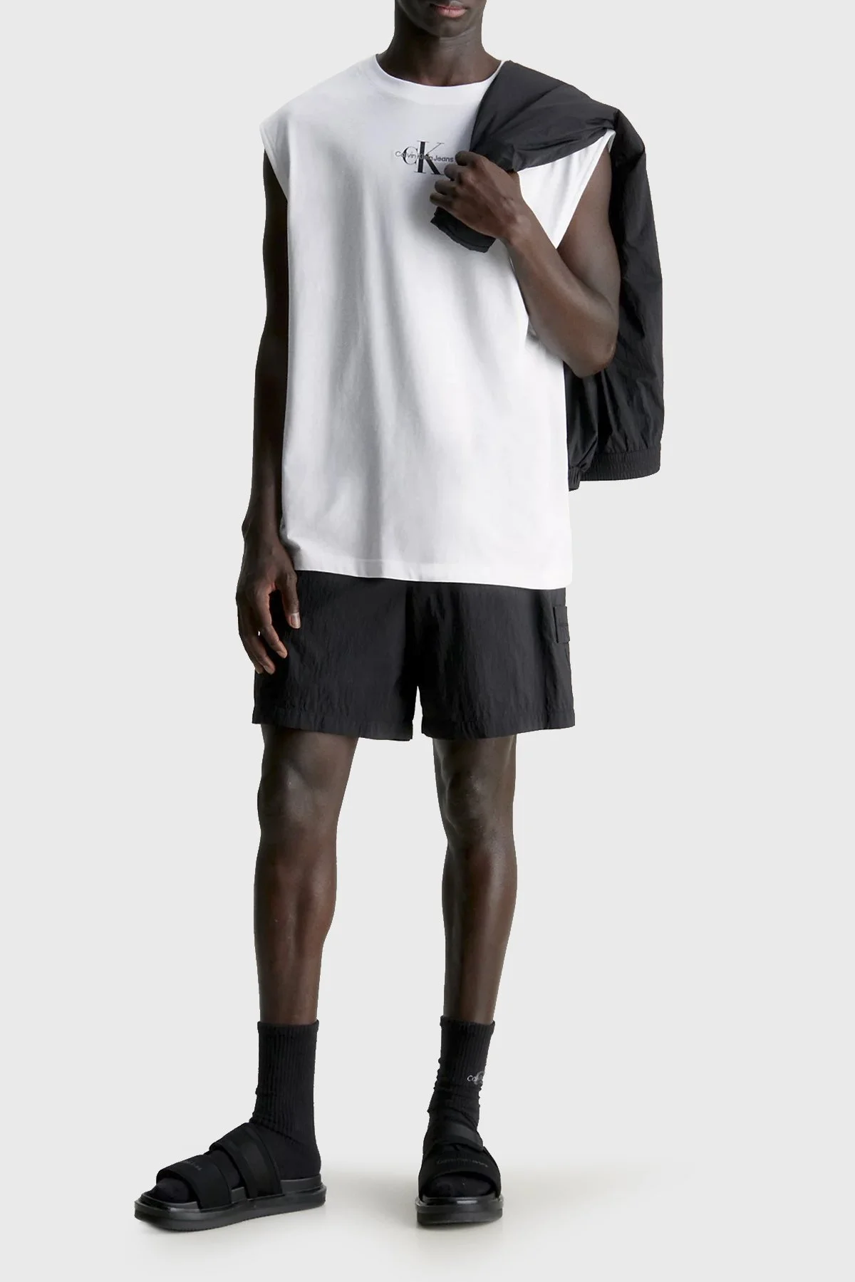 Calvin Klein Pamuklu Relaxed Fit Kolsuz J30J325211YAF Erkek T Shirt J30J325211 YAF BEYAZ - 3