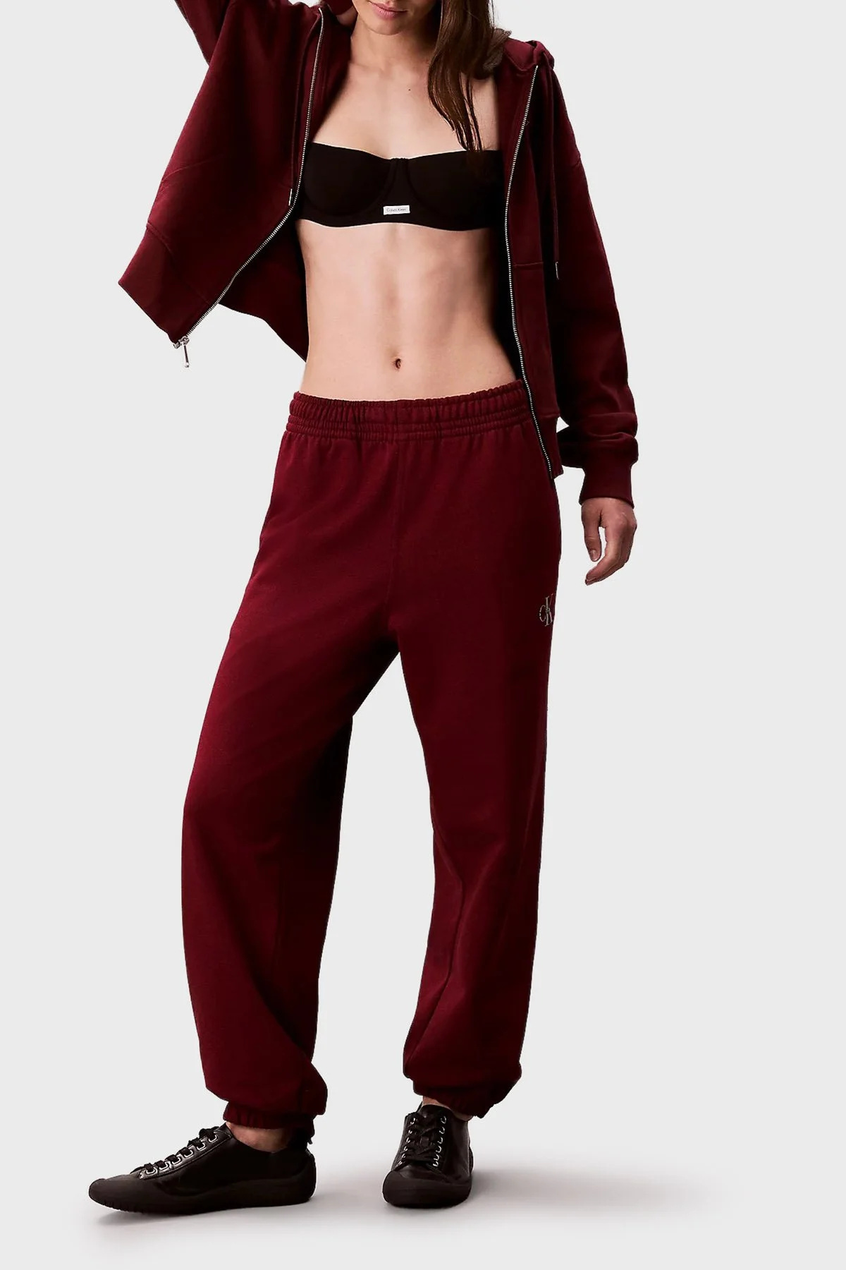 Calvin Klein Pamuklu Relaxed Fit Lastikli Paça Jogger LV047B235GWCV Bayan Pantolon LV047B235G WCV BORDO - 3