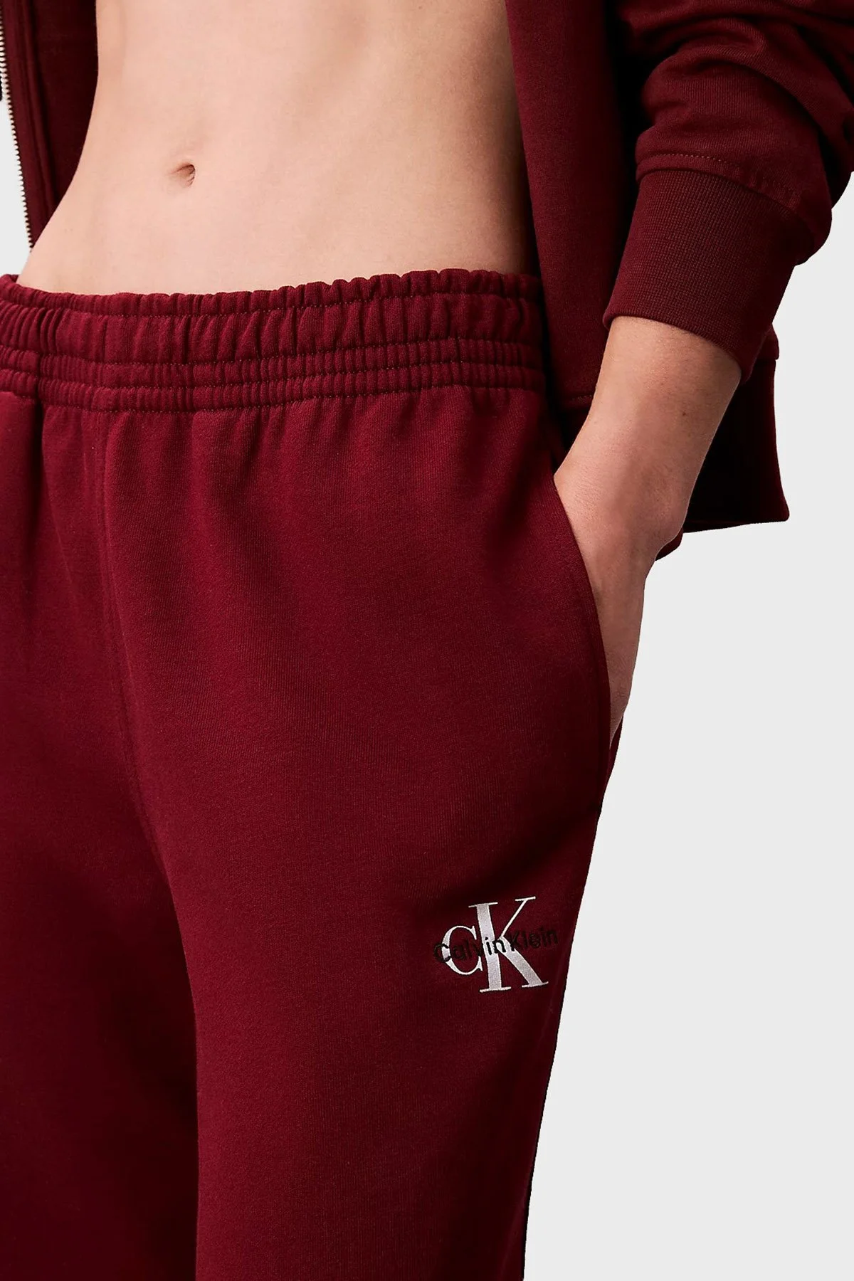 Calvin Klein Pamuklu Relaxed Fit Lastikli Paça Jogger LV047B235GWCV Bayan Pantolon LV047B235G WCV BORDO - 5