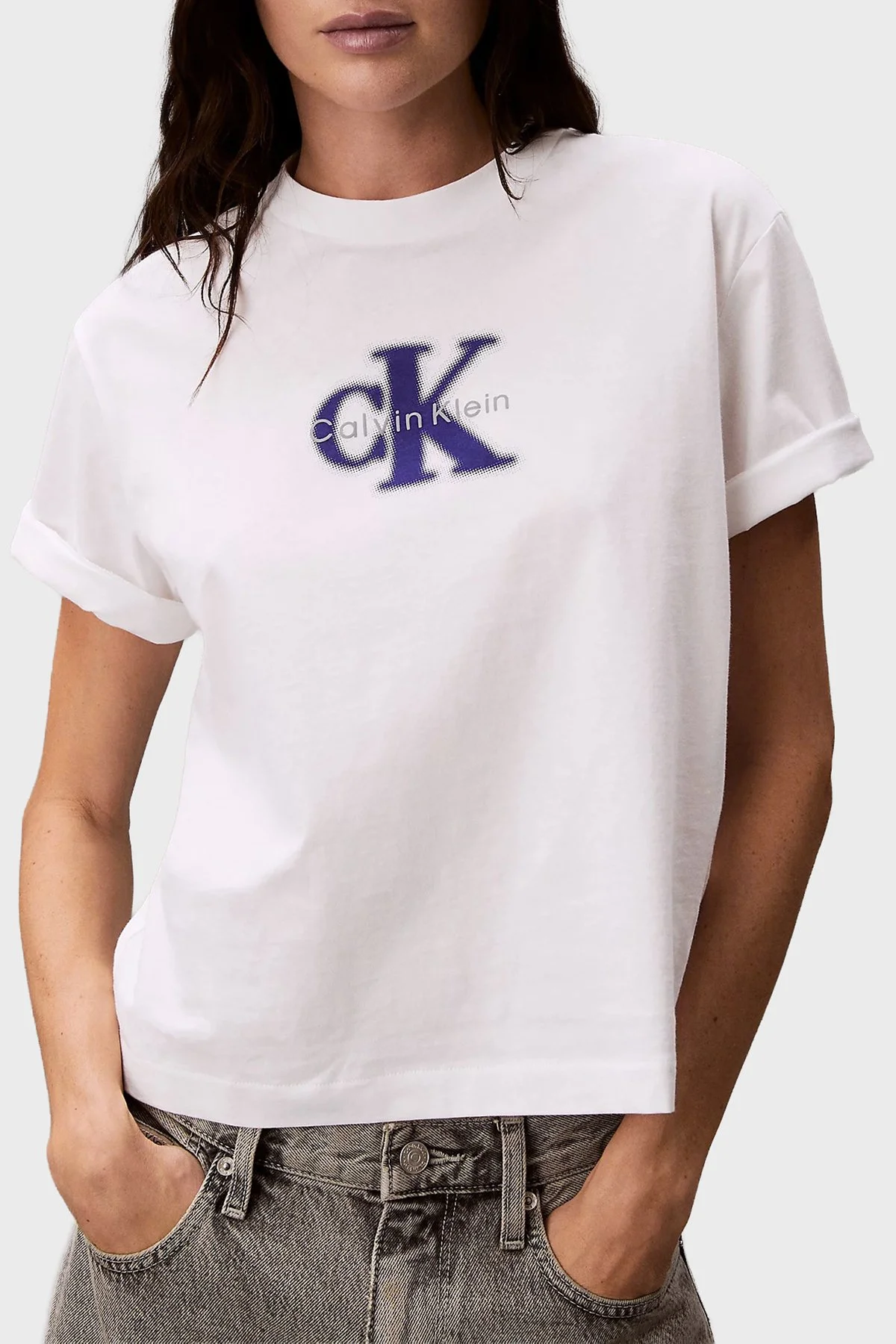 Calvin Klein Pamuklu Relaxed Fit Logolu Bisiklet Yaka LV047F800GYAF Bayan T Shirt LV047F800G YAF BEYAZ - 1